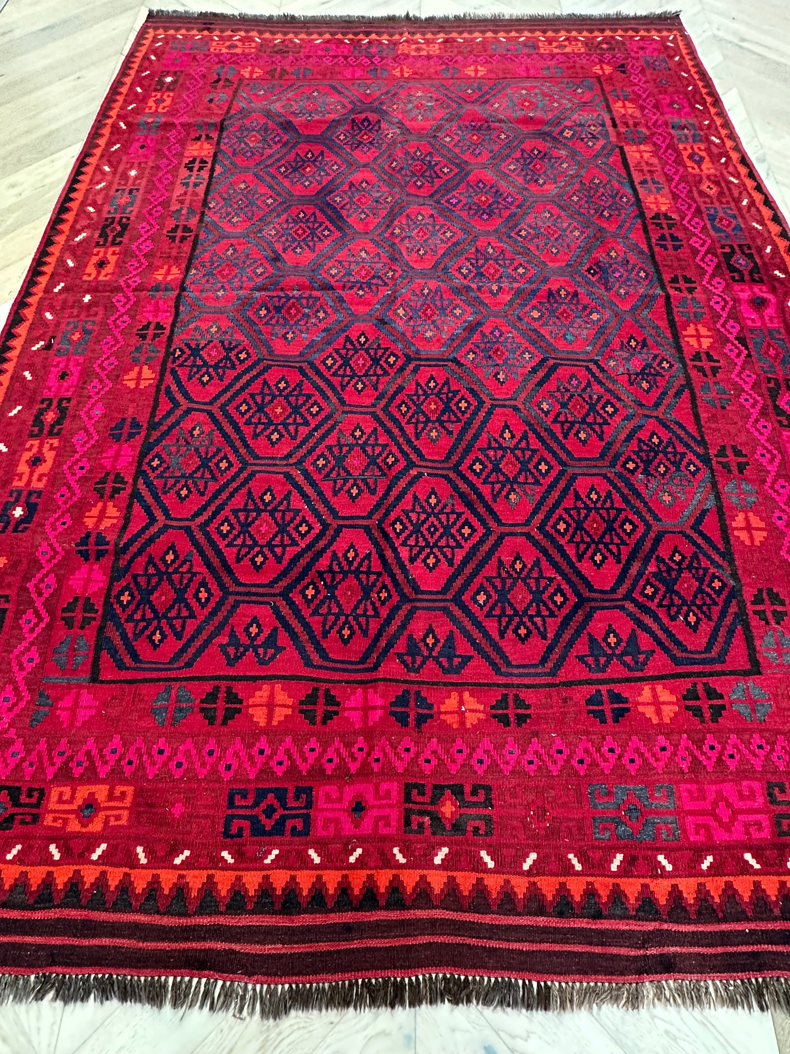Kilim — 3.04 x 2.18