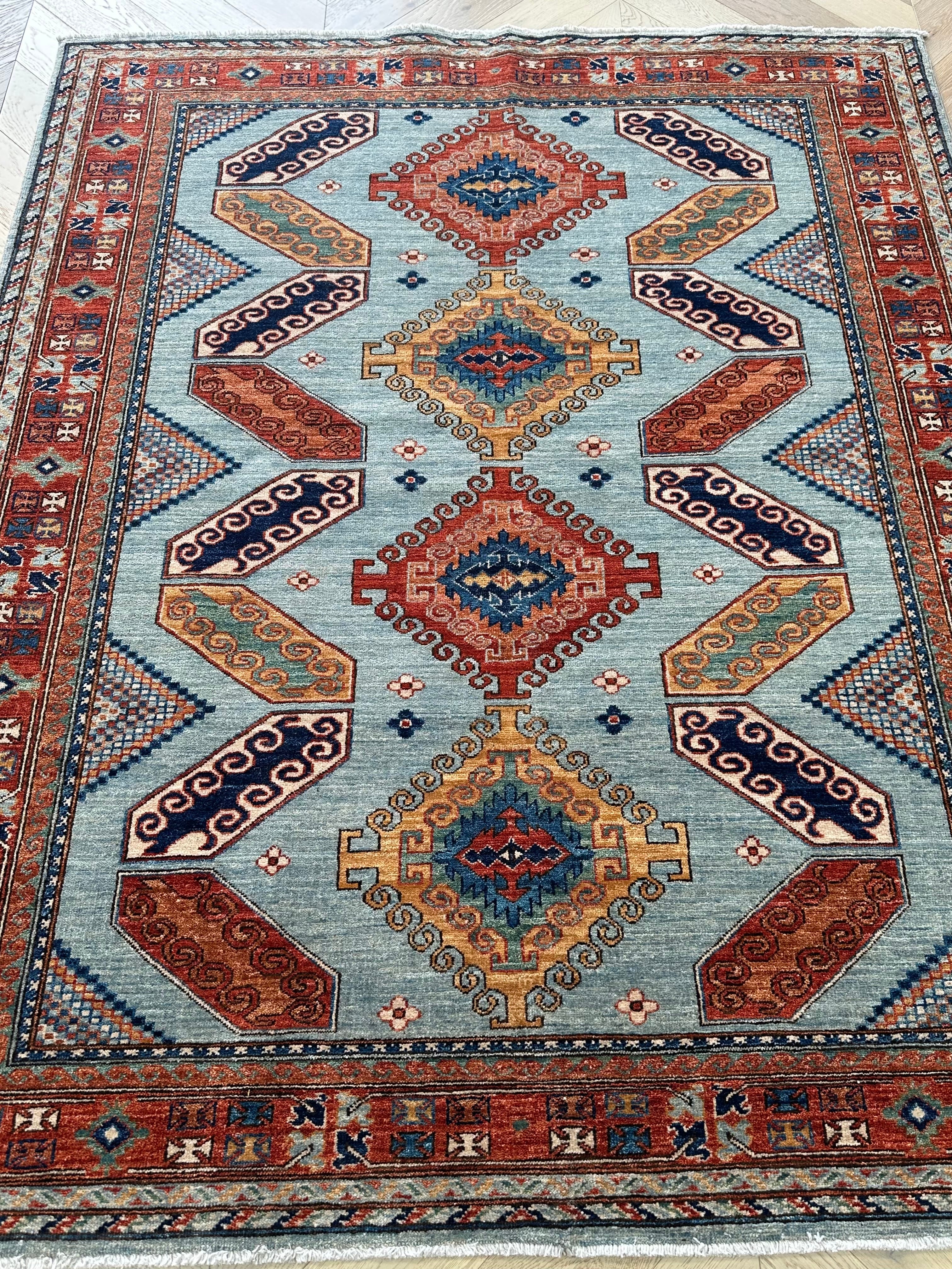 Afghan handmade rug,Chobi. Size: 192x158 cm