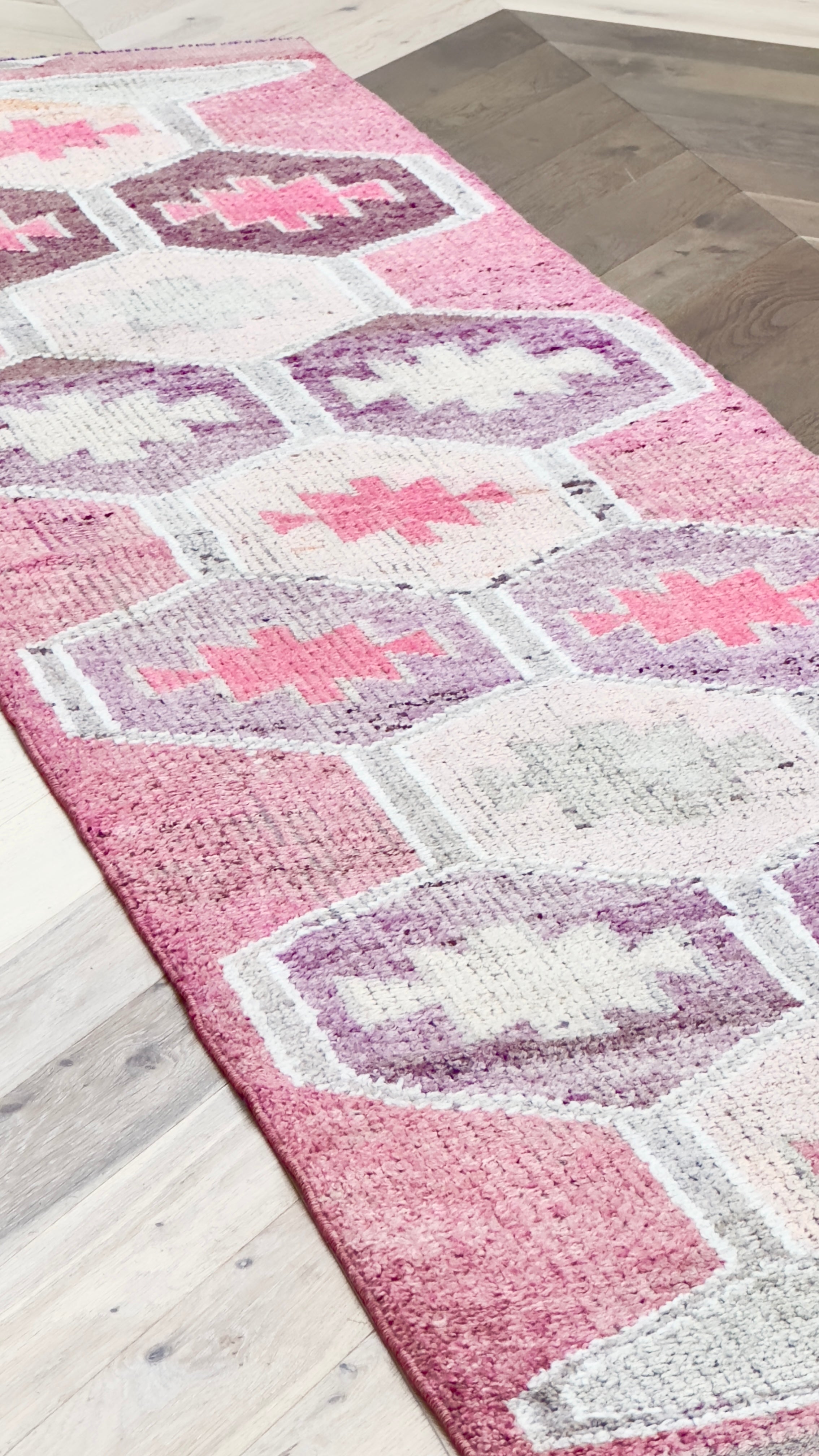Pink Vintage — 3.42 x 0.88