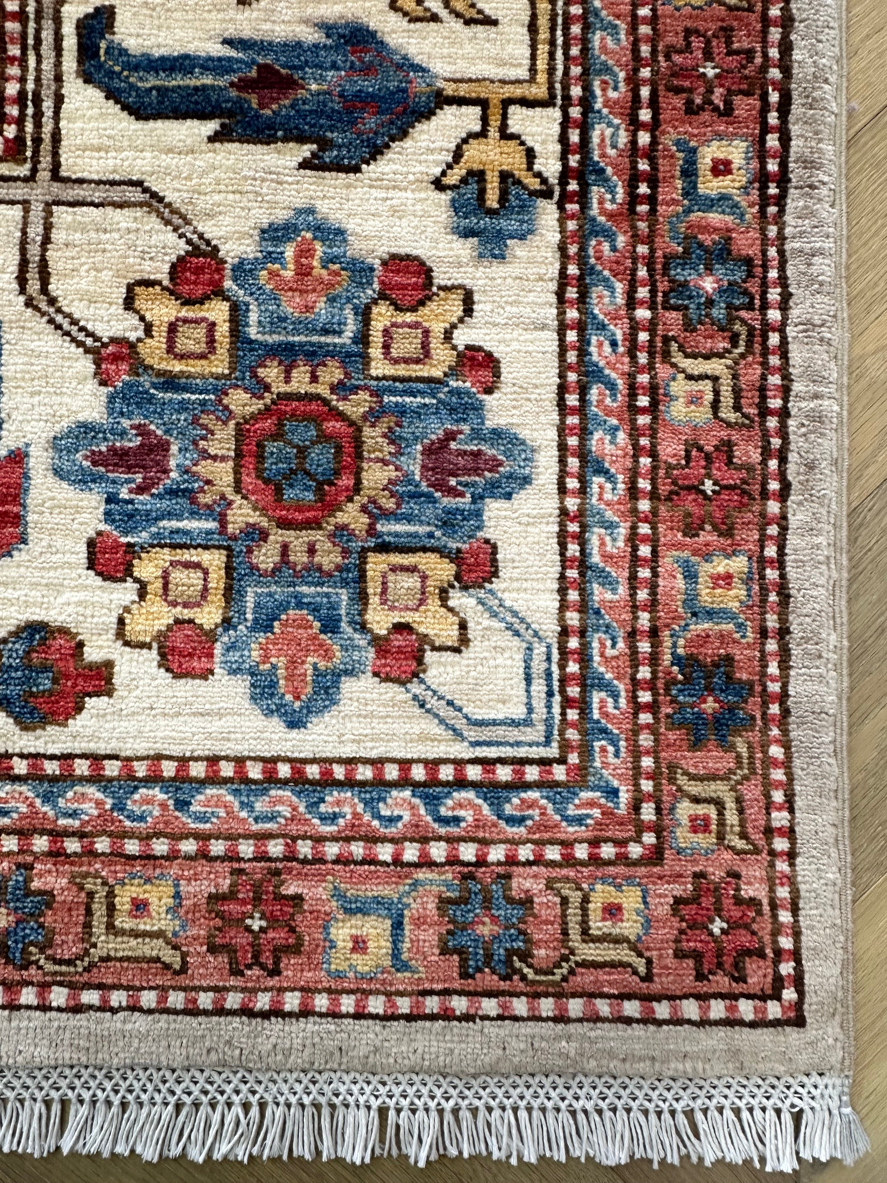 Afghan handmade rug,Chobi. Size:367x268cm