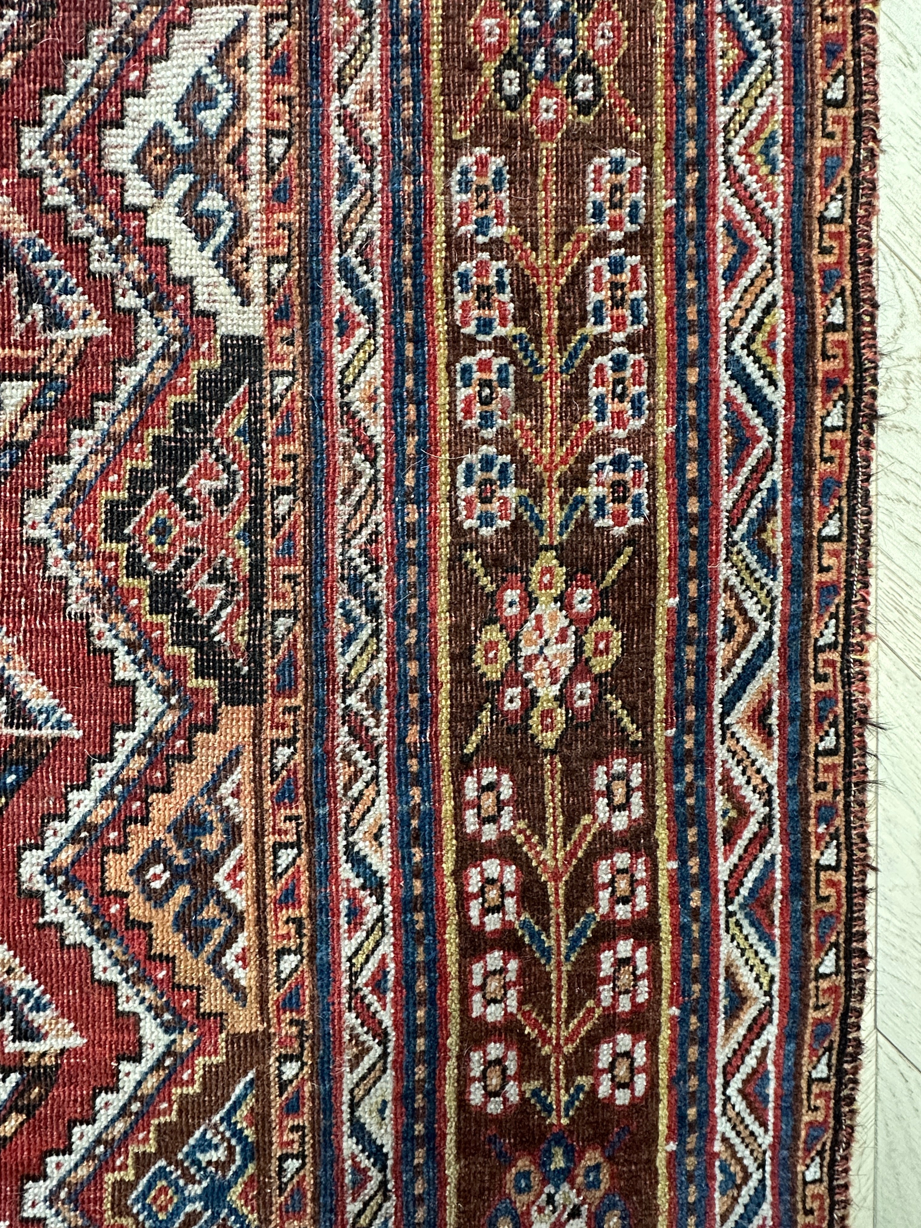 Vintage — 2.78 x 1.65