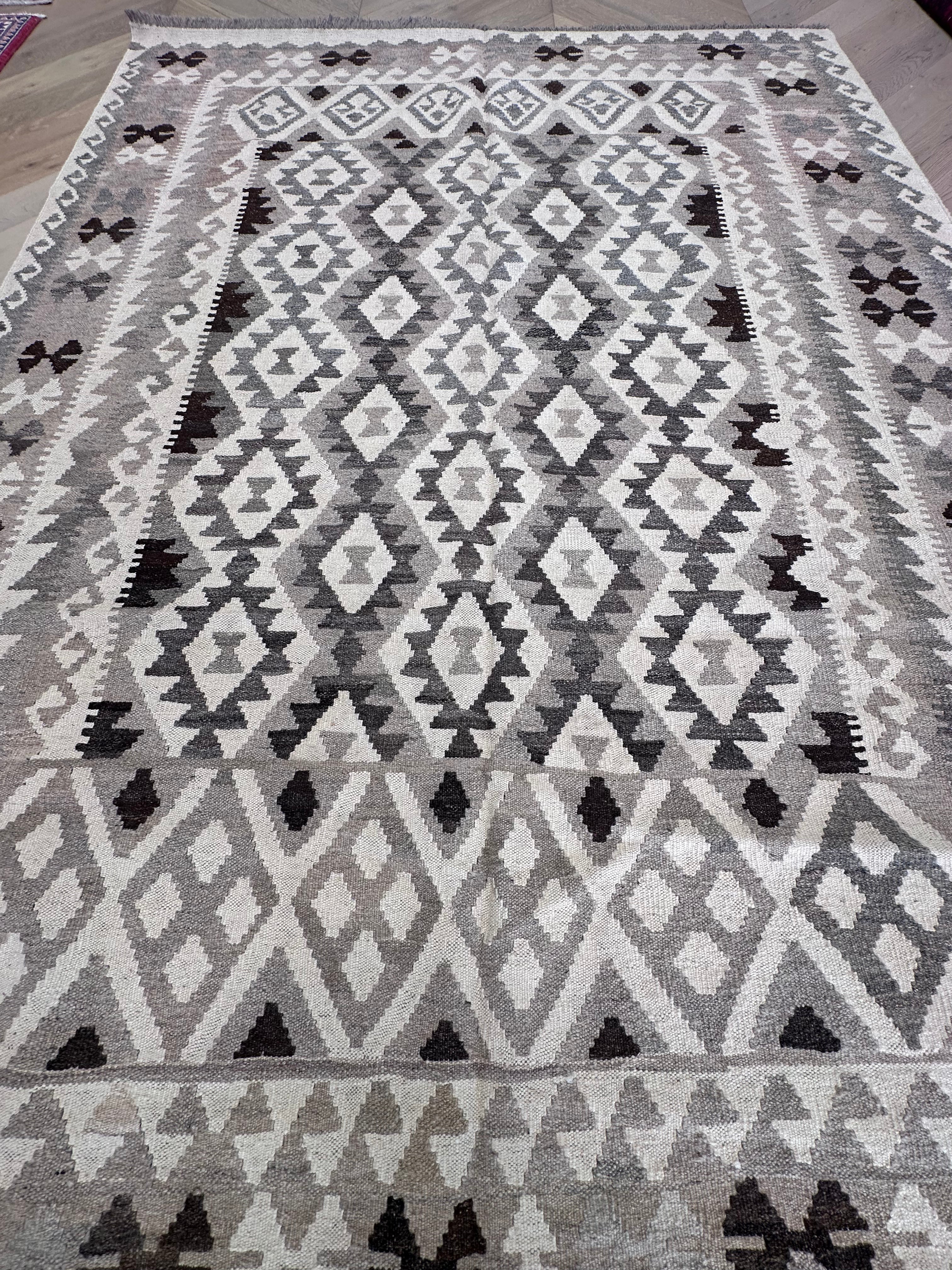 Chobi Afghan Handmade — 2.52 x 1.92