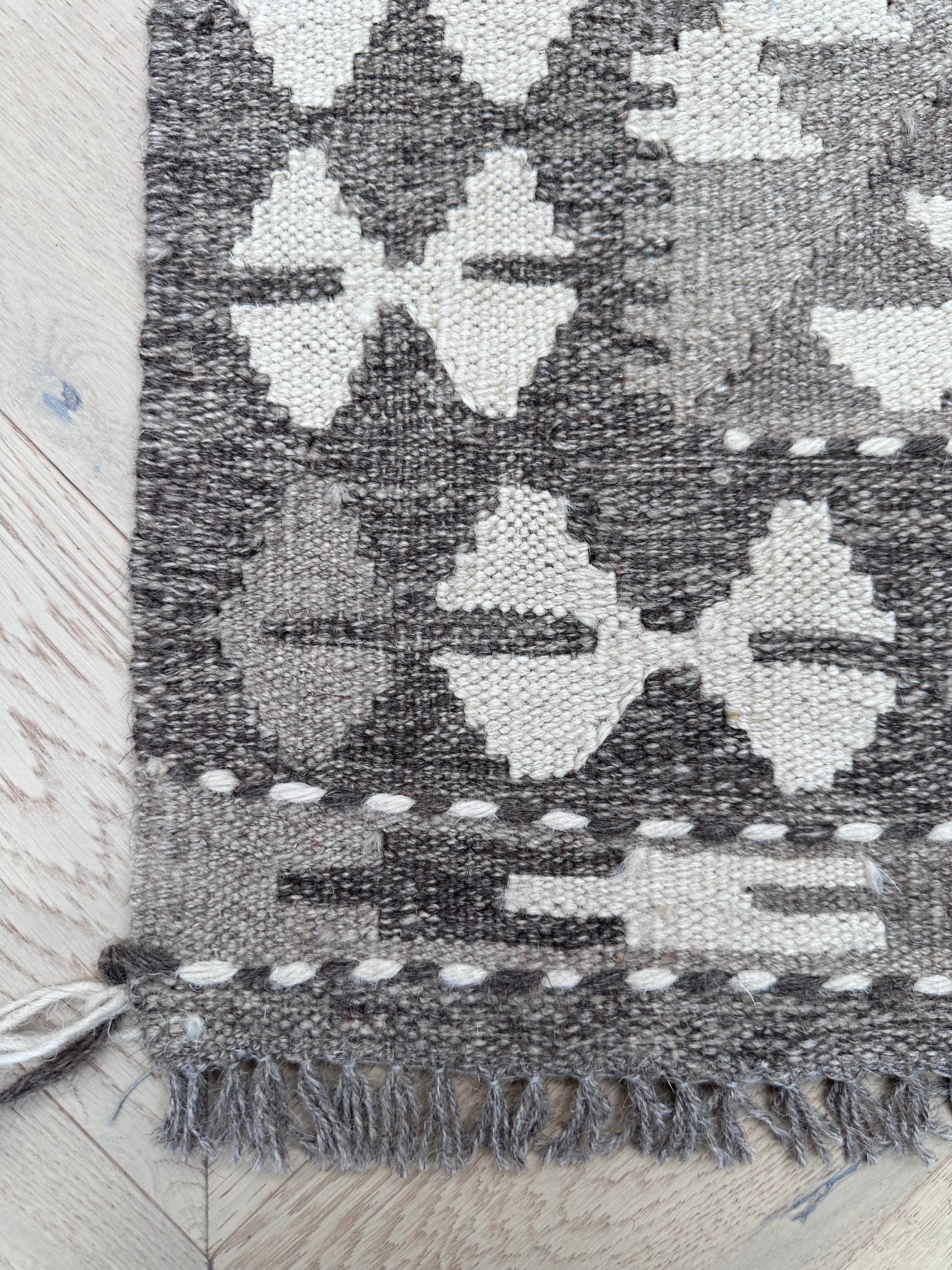 Chobi Afghan Handmade — 1.26 x 0.80