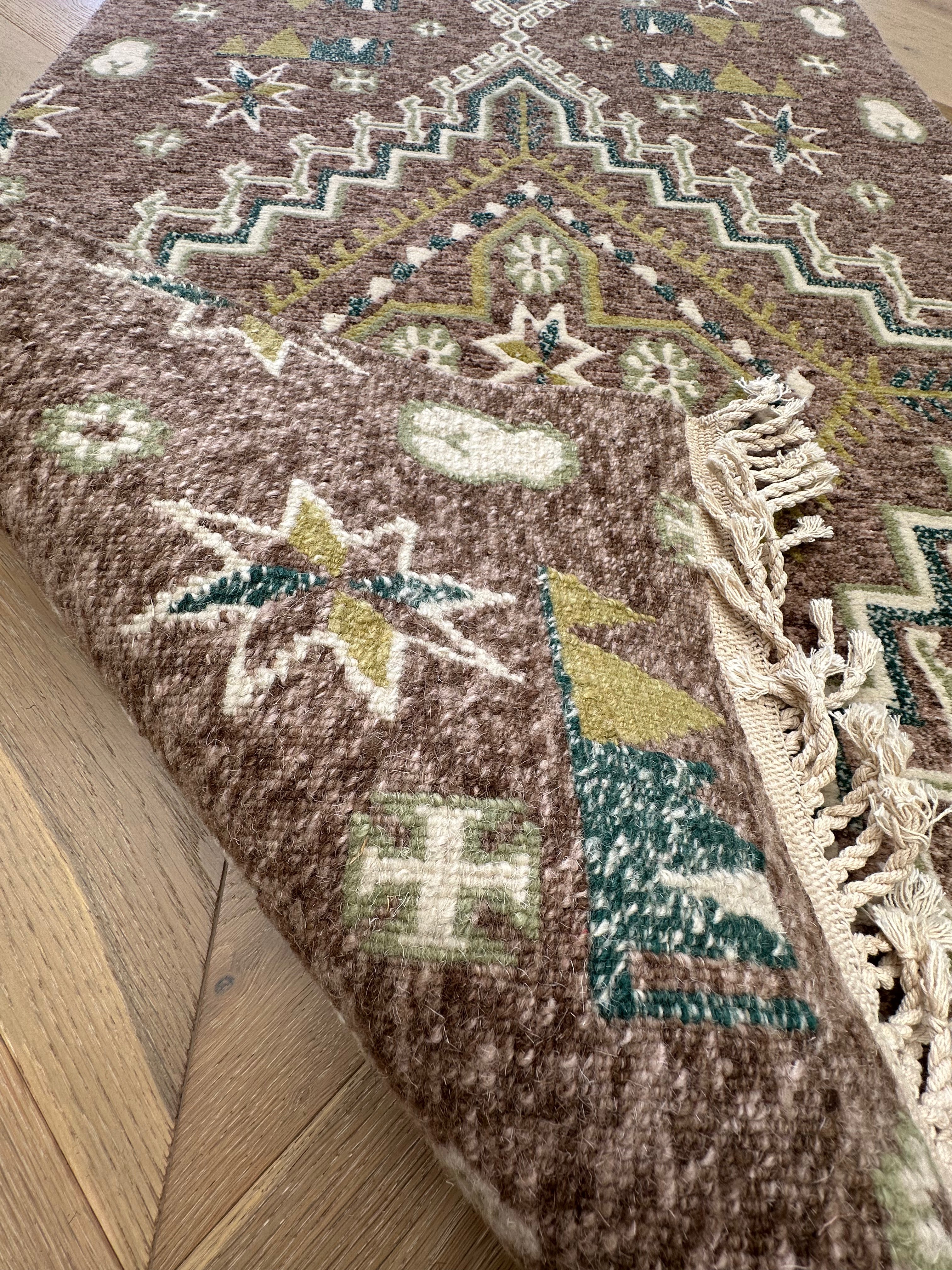 Handmade Nepali rug runner size — 3.00 x 0.80