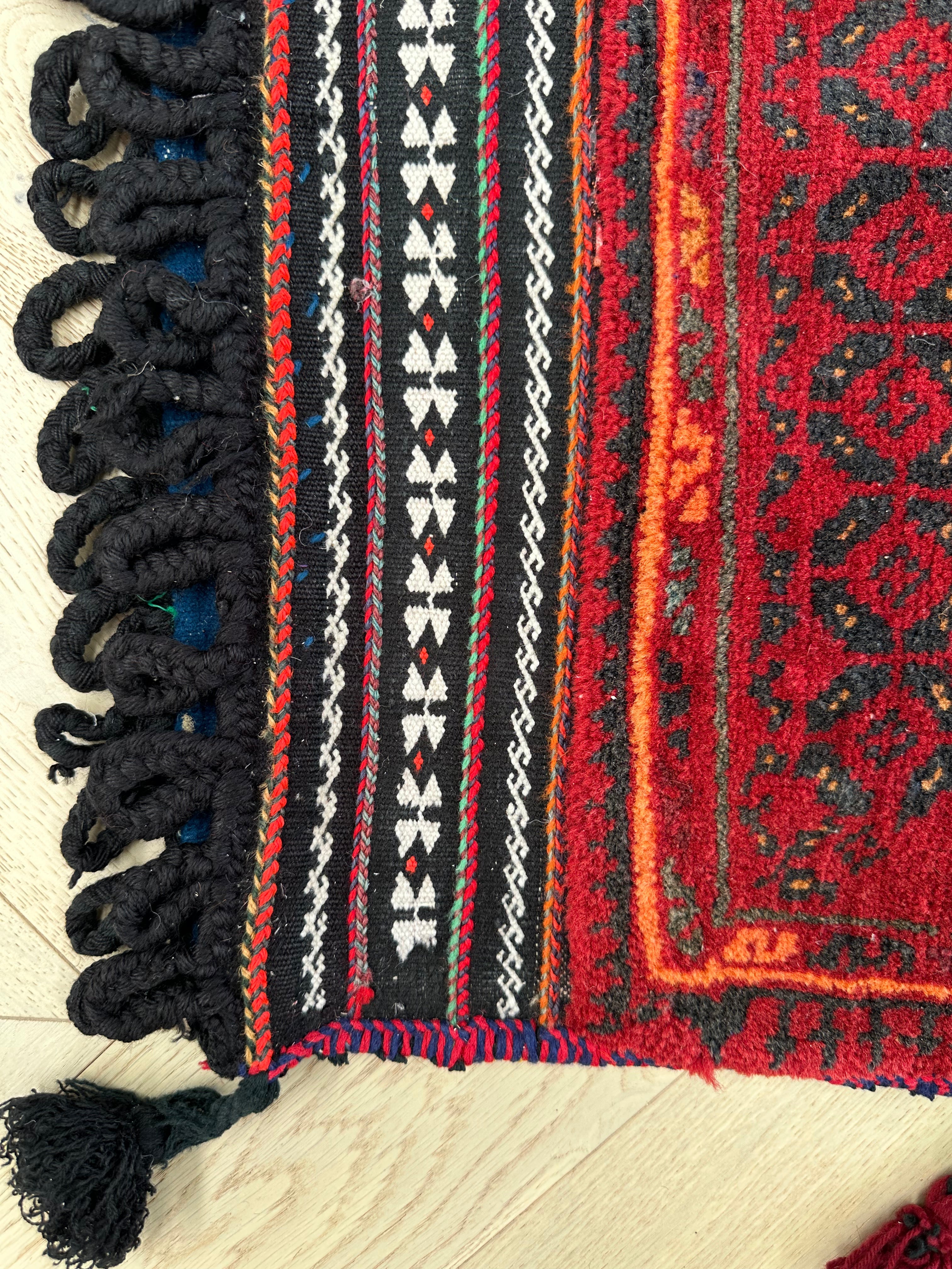 Afghan Handmade — 1.15 x 0.55