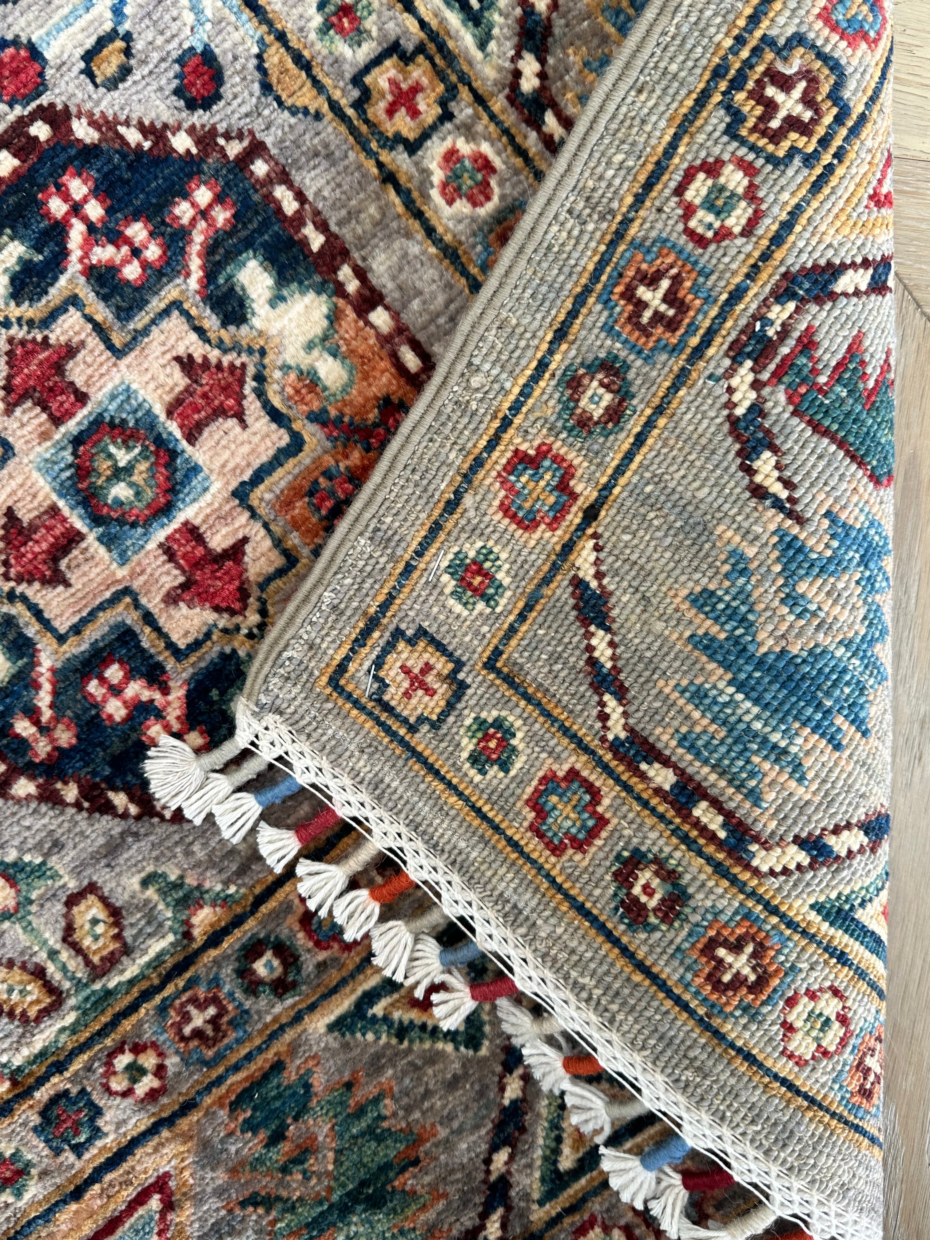 Afghan handmade rug,Chobi. Size: 180x120 cm