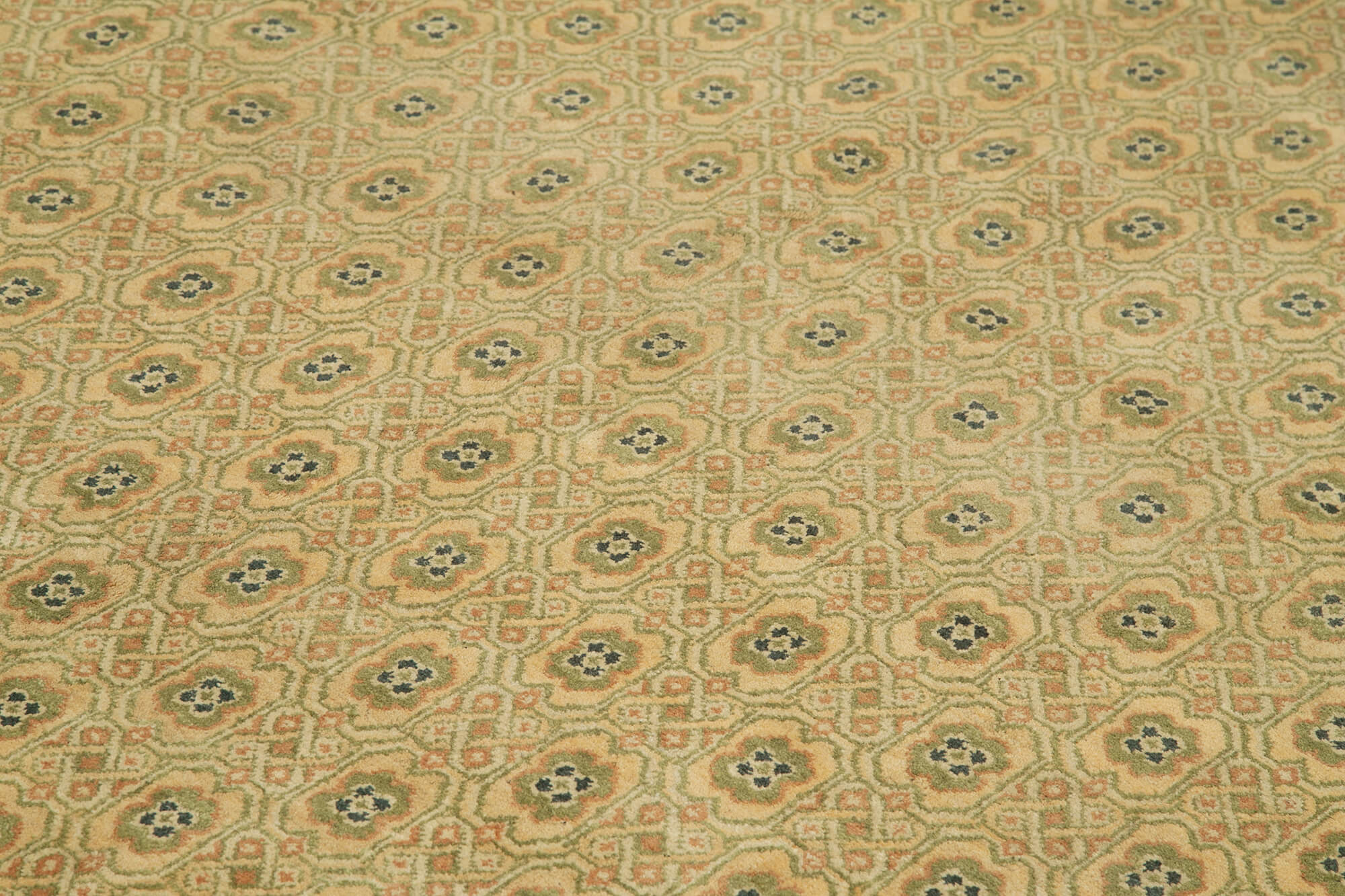 Ivory Oushak — 2.45 x 3.03