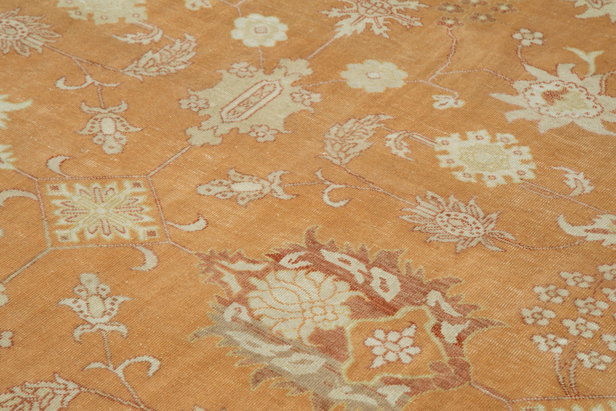 Alabaster Oushak — 2.68 x 3.68