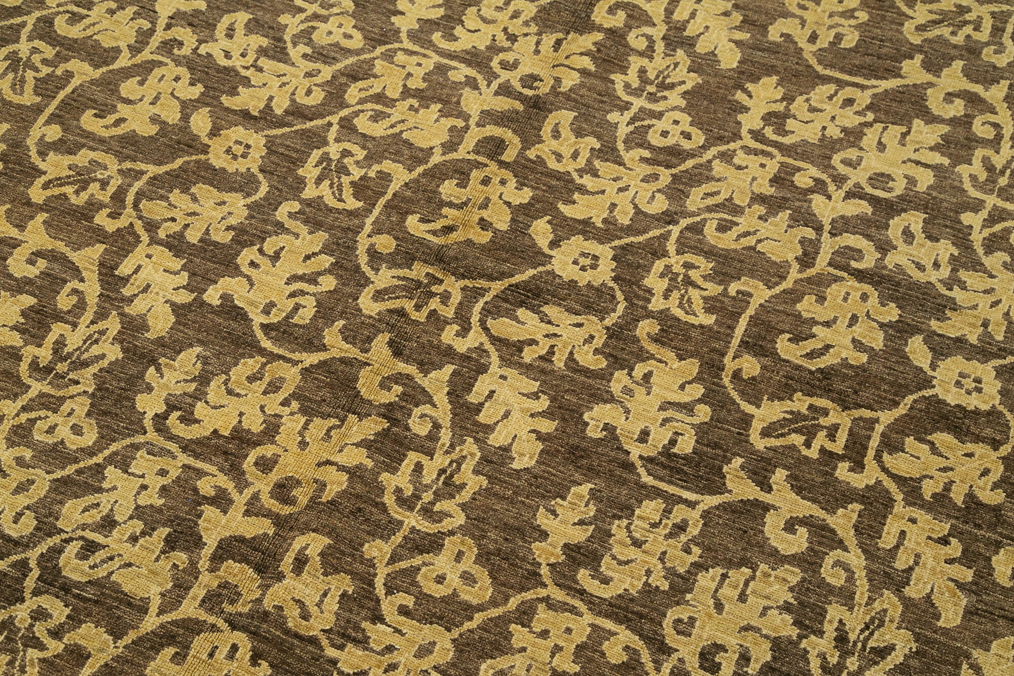 Umber Oushak — 2.45 x 2.95