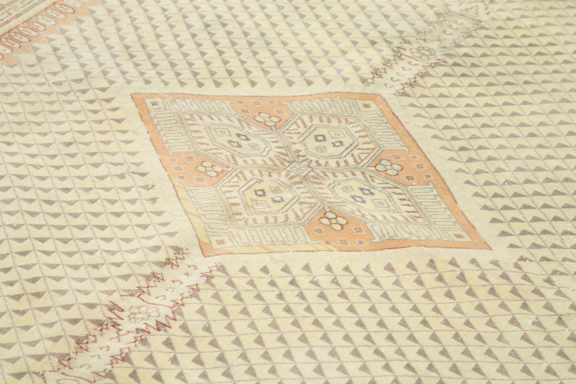 Sand Kayseri — 2.01 x 2.88