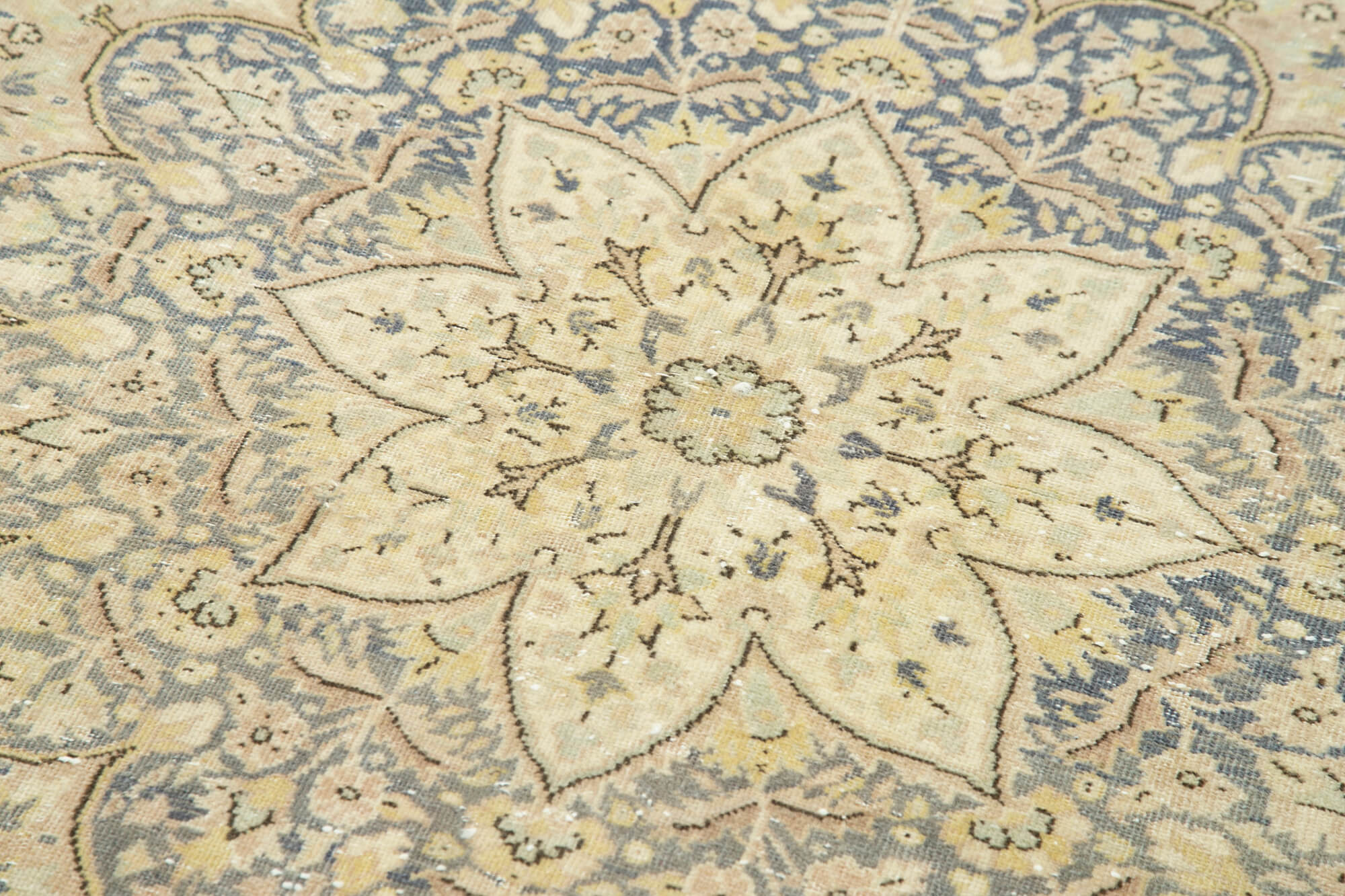 Parchment Kayseri — 0.96 x 3.45