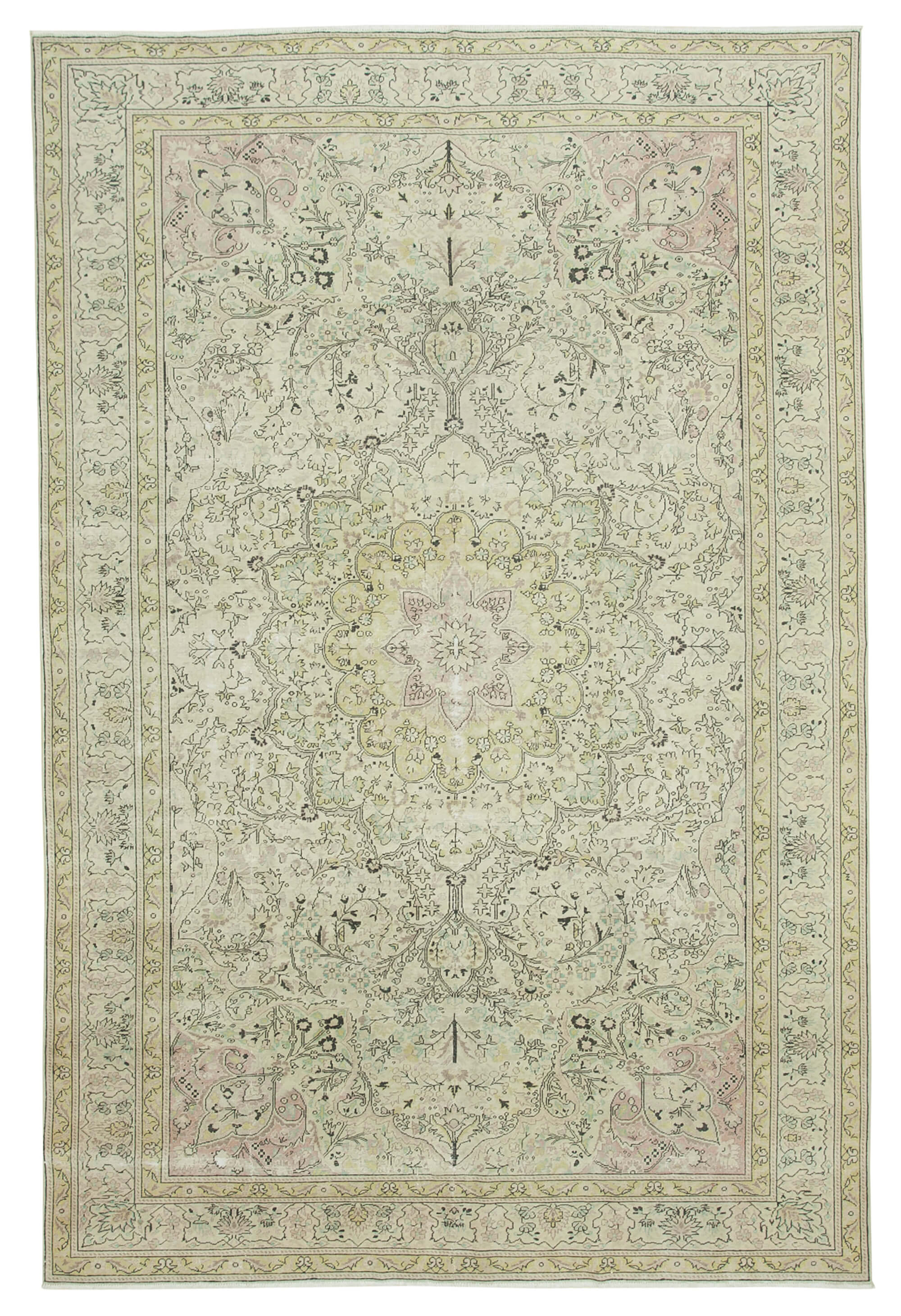 Champagne Kayseri — 2.42 x 3.64