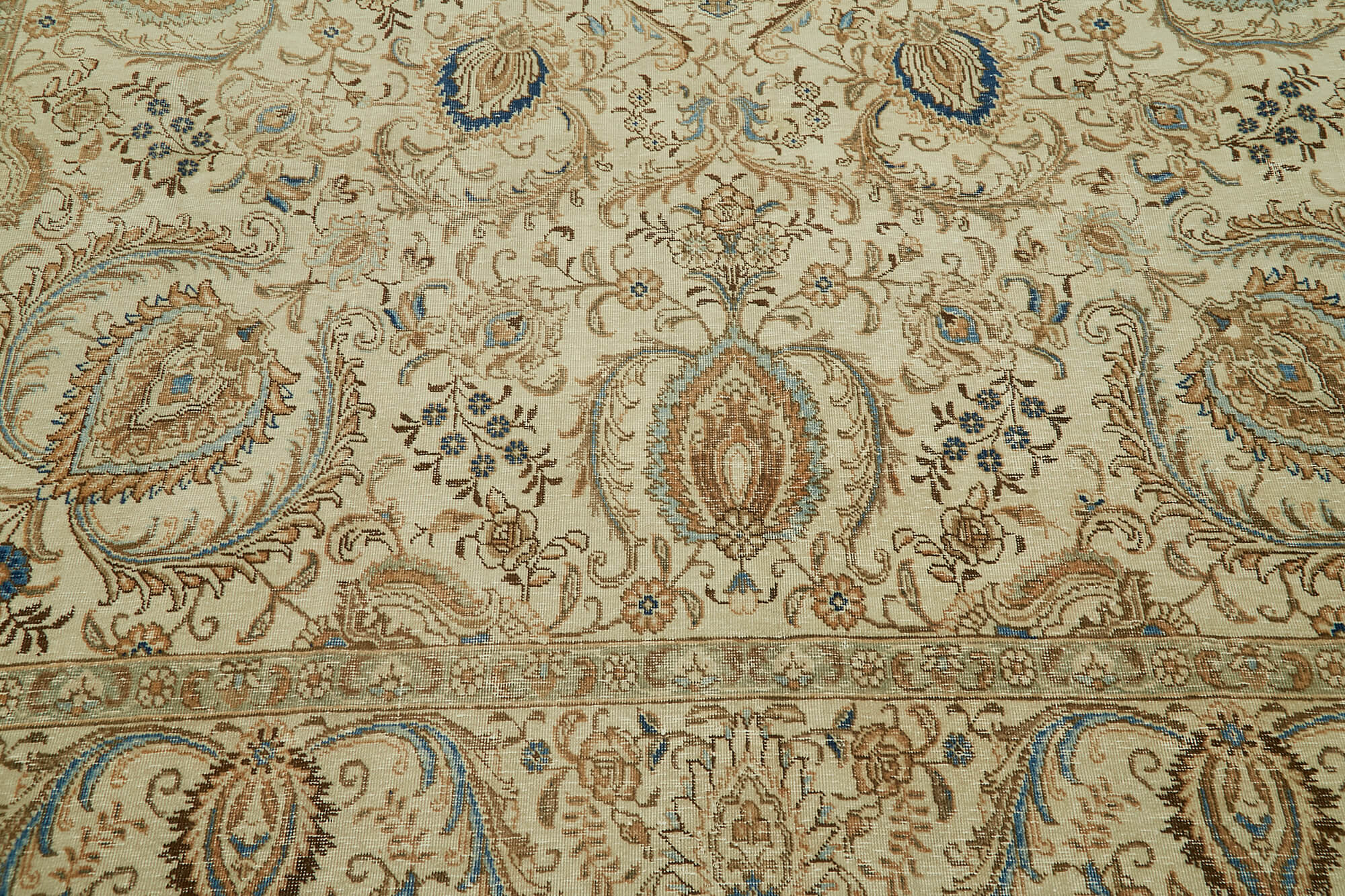 Persian Handmade — 2.90 x 3.78