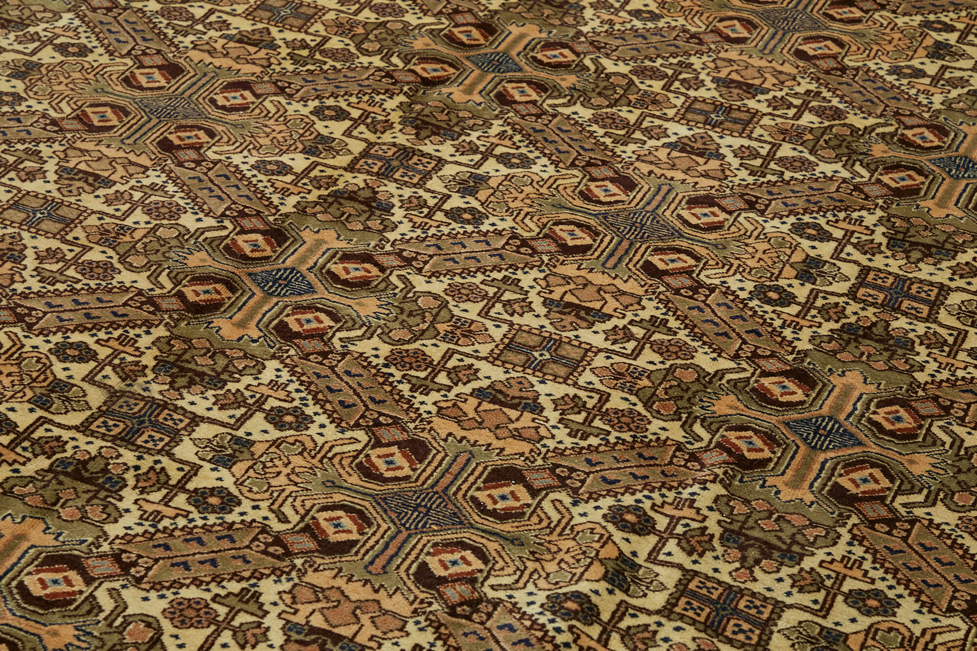 Persian Handmade — 2.62 x 3.98