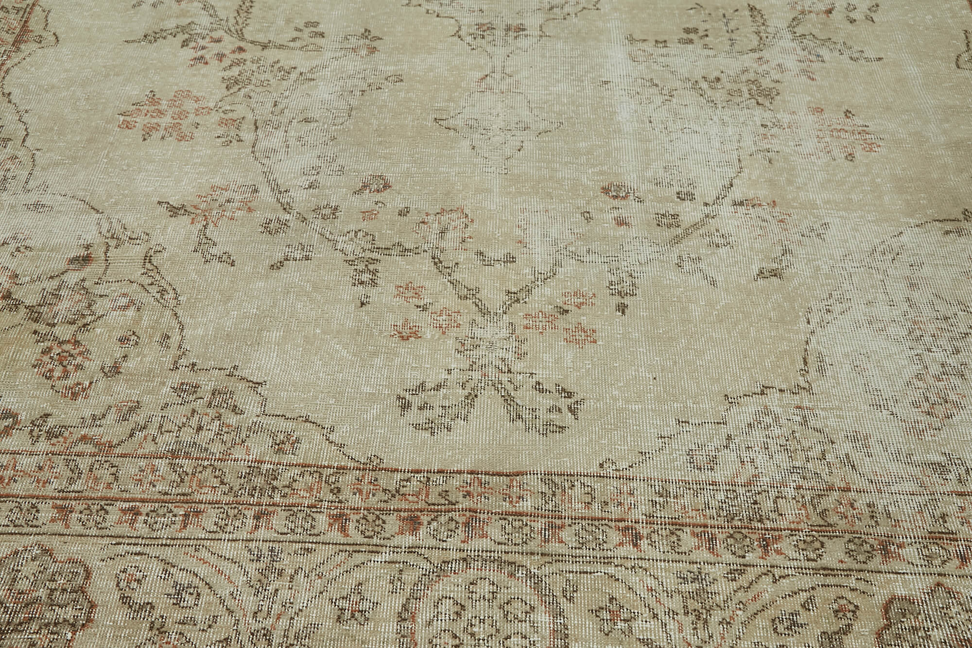 Linen Persian — 2.62 x 3.61