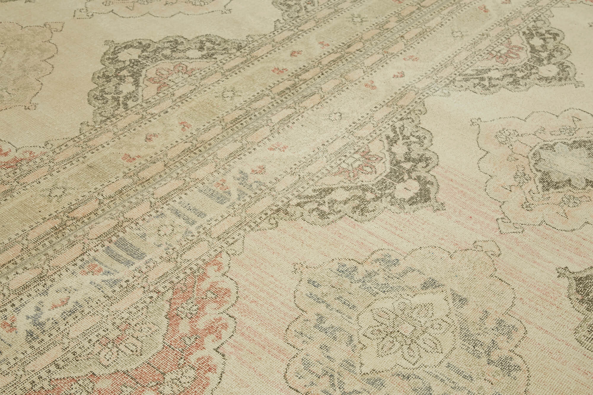 Persian Handmade — 2.83 x 4.05