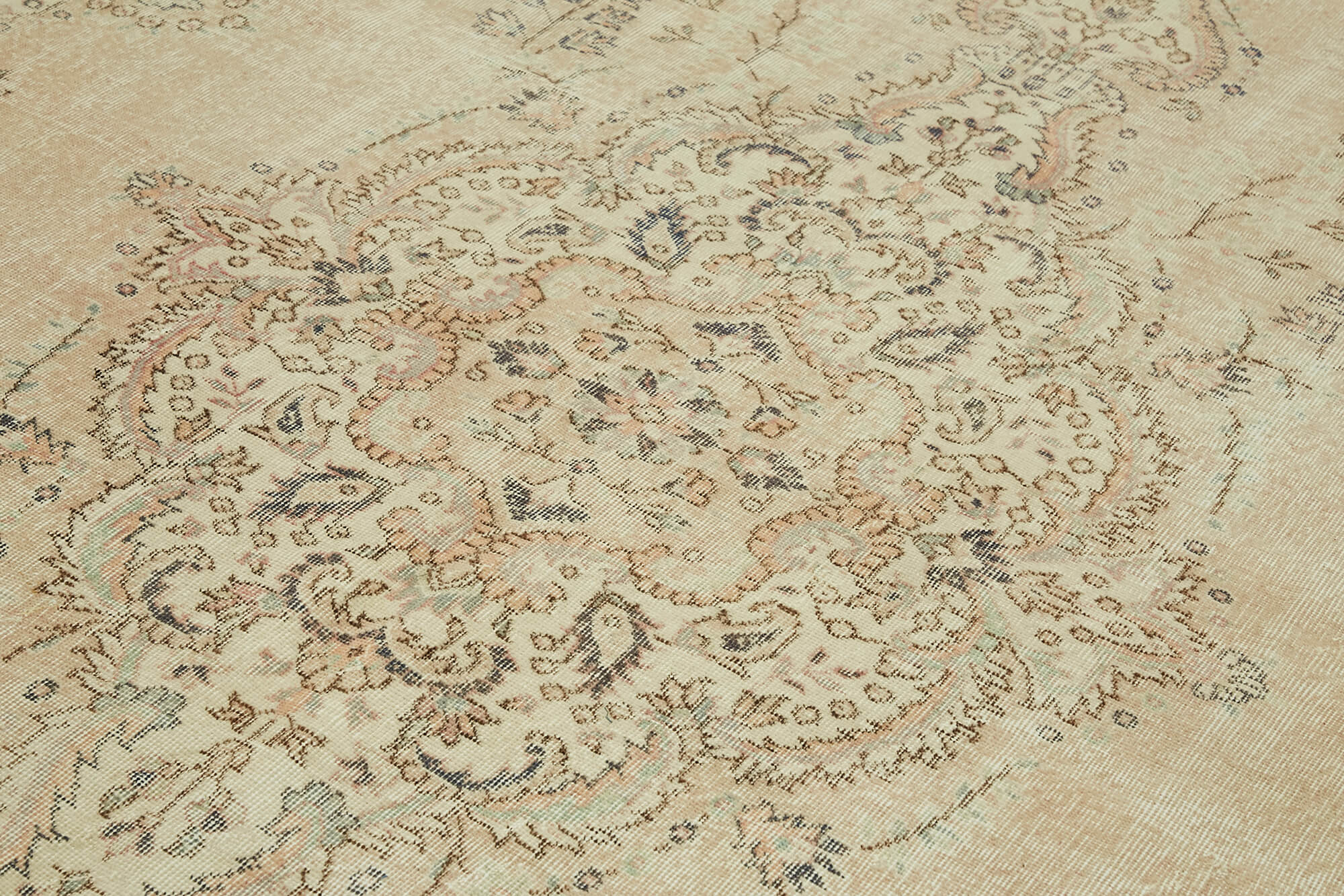 Dune Persian — 2.40 x 3.72