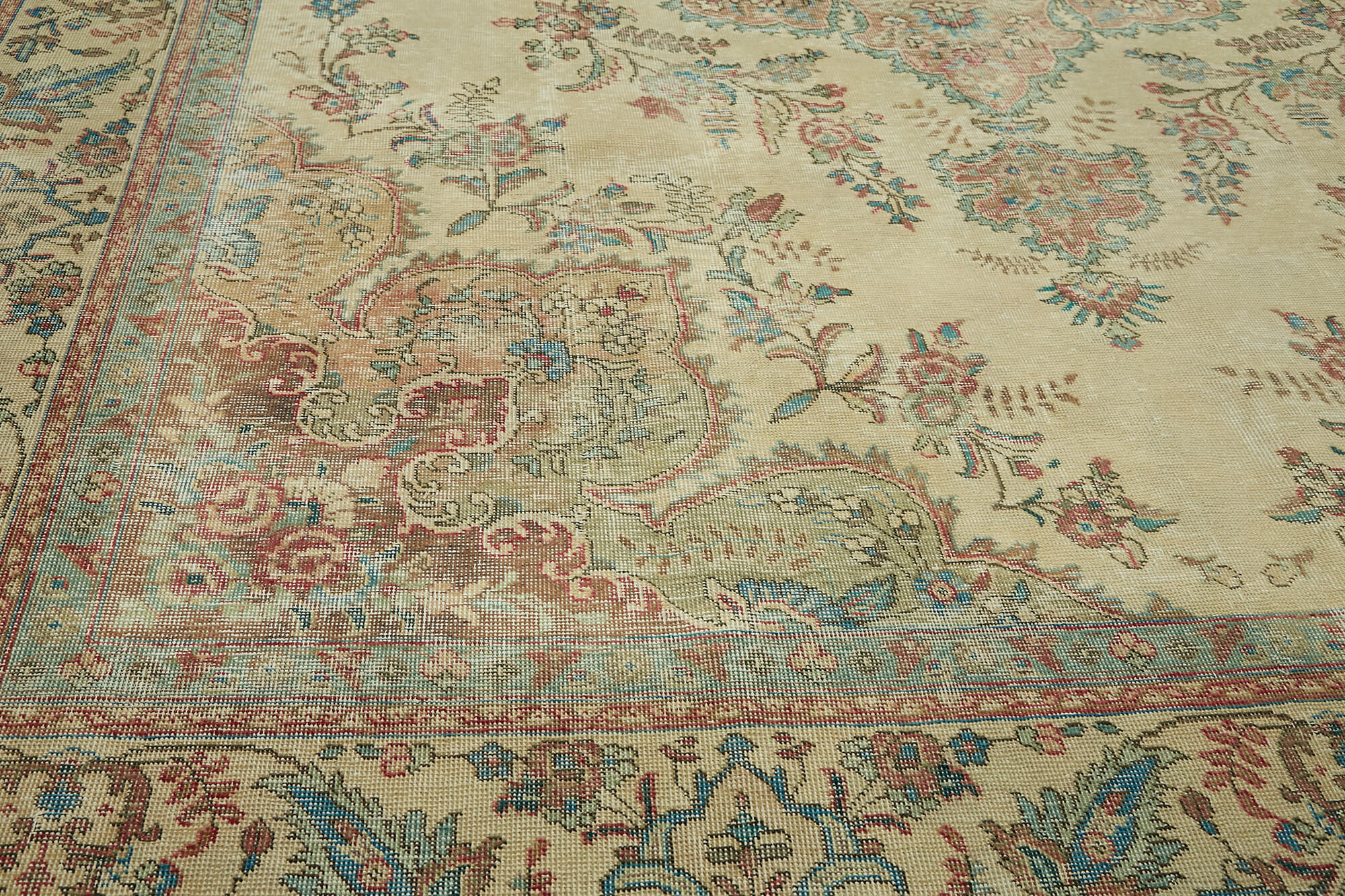 Persian Handmade — 2.78 x 3.78