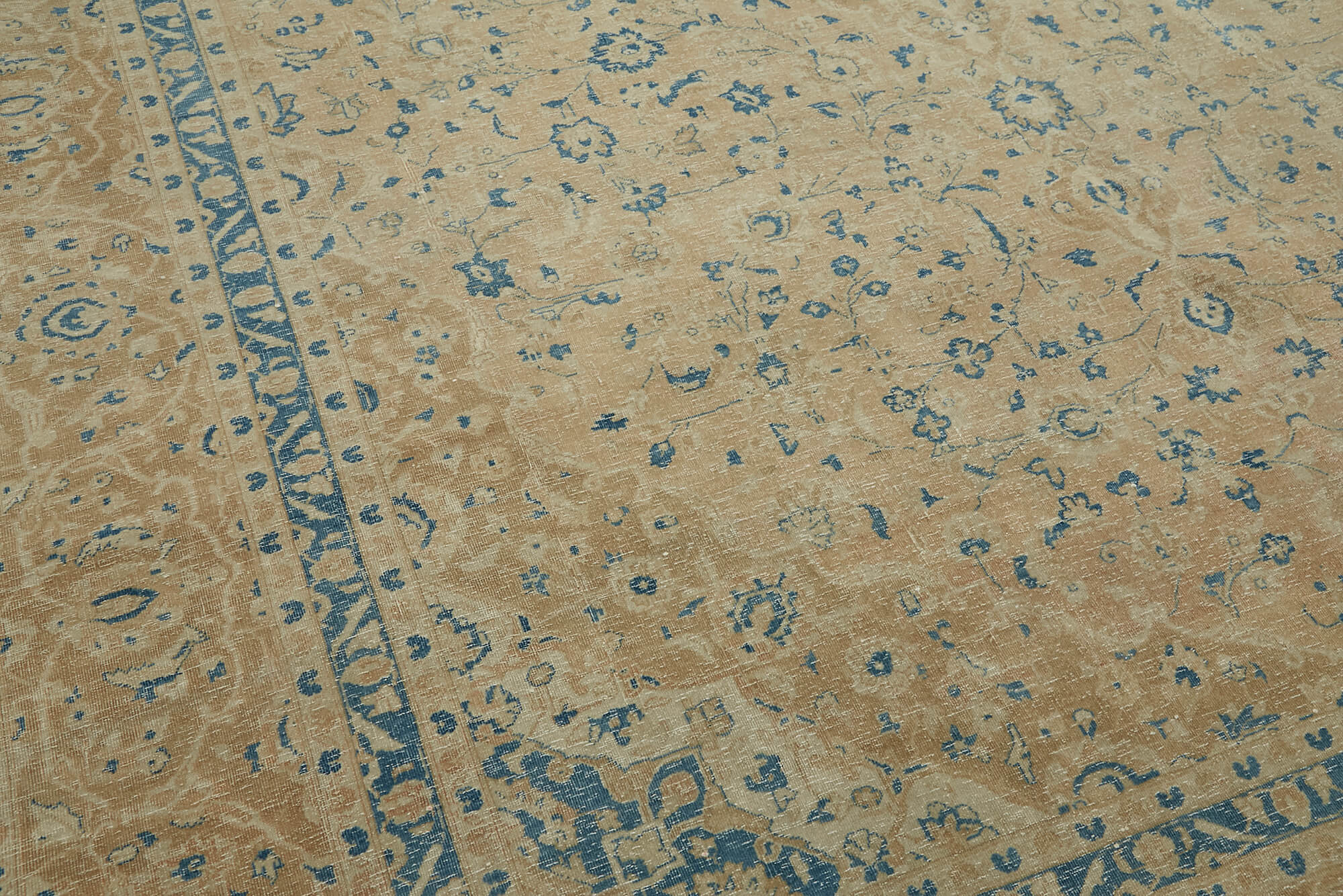 Persian Handmade — 2.96 x 4.00
