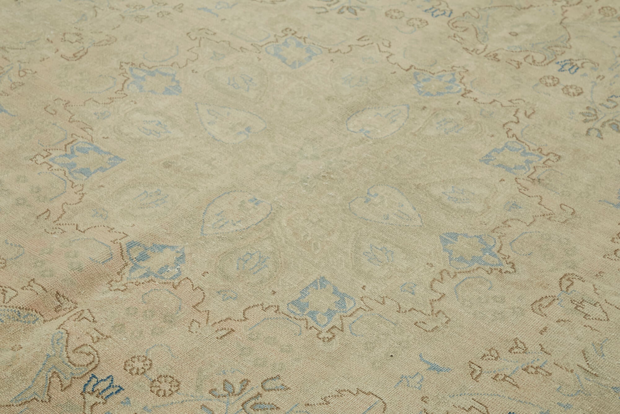 Persian Handmade — 2.81 x 3.75