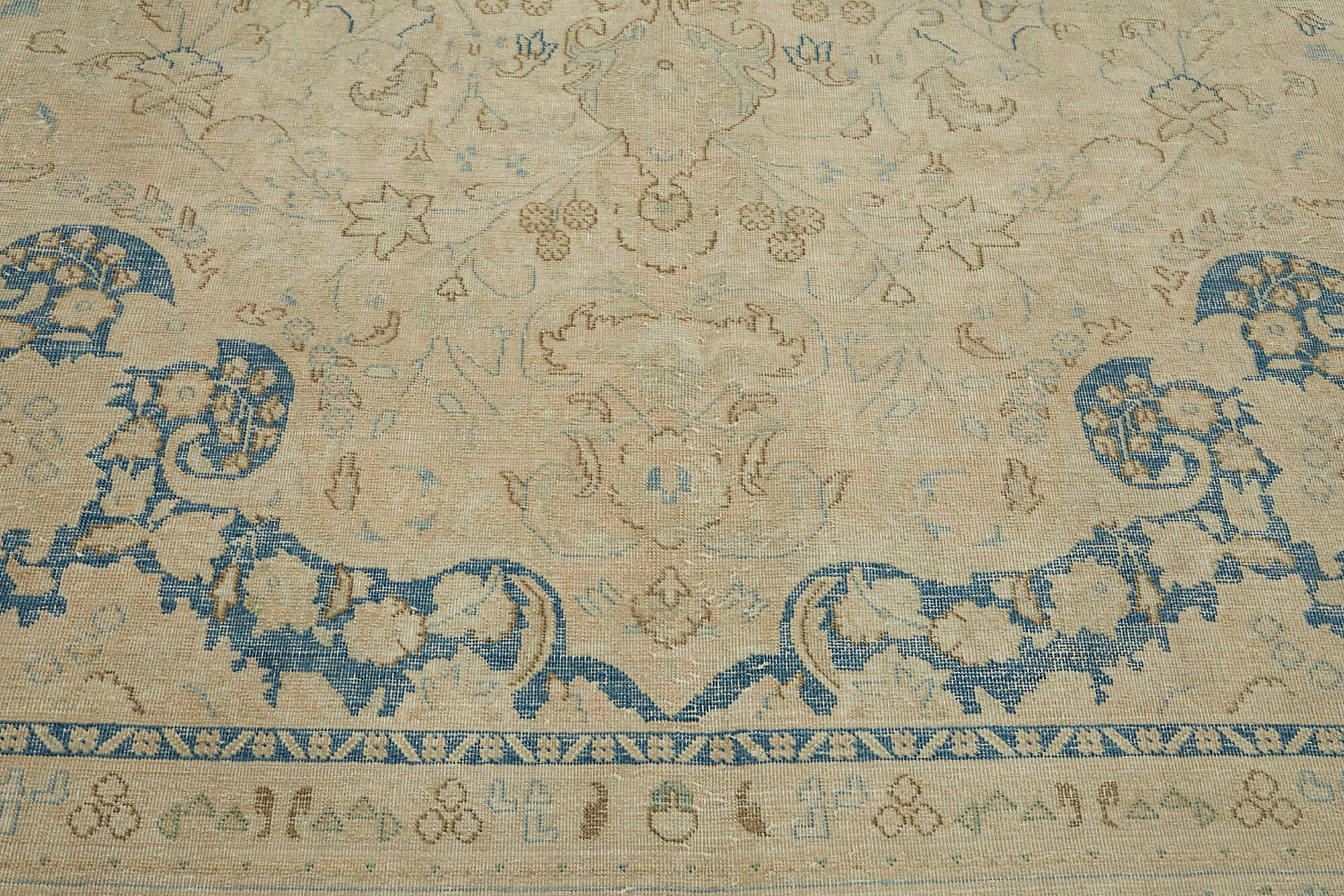 Persian Handmade — 2.81 x 3.75