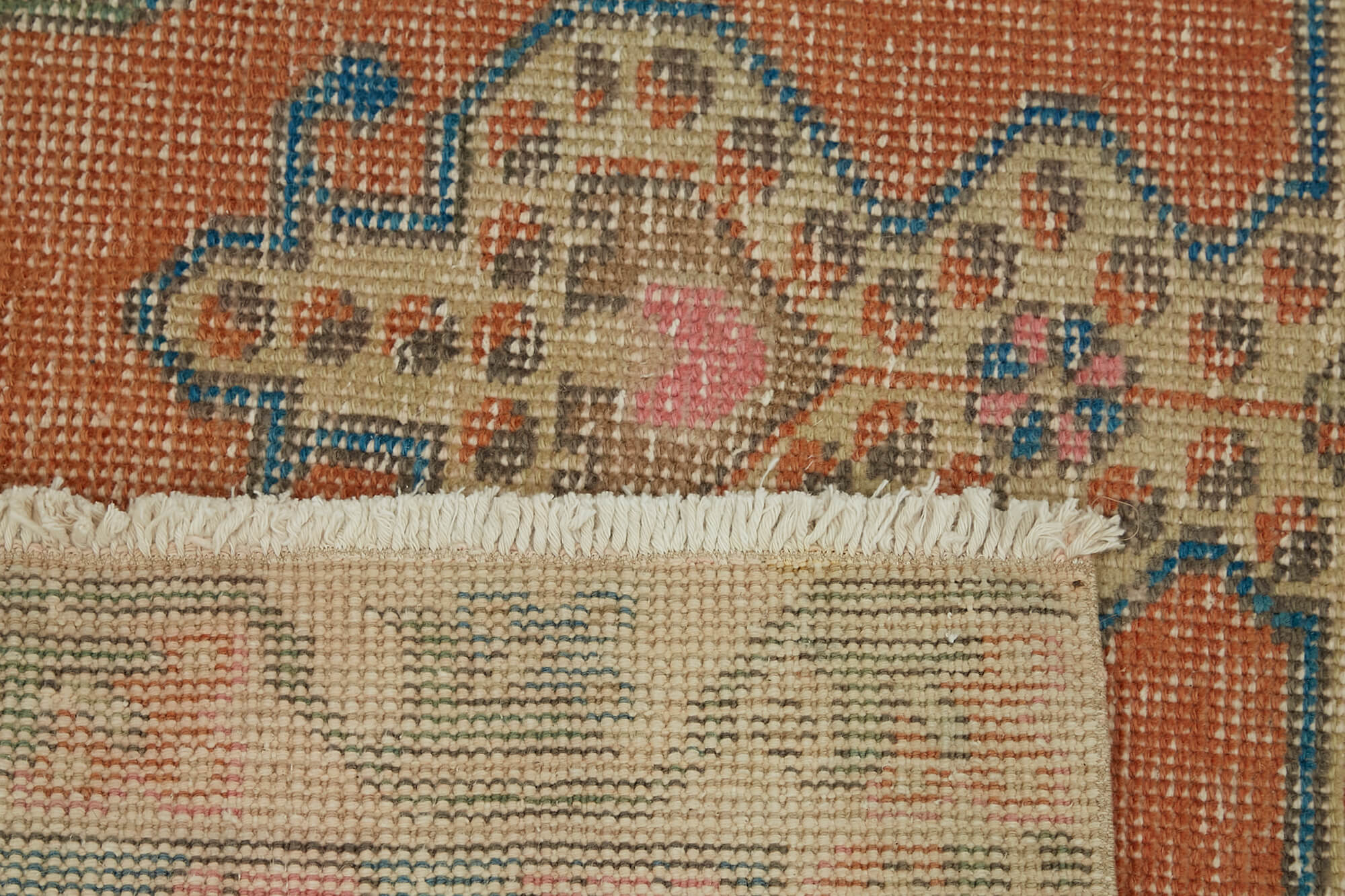 Beige Turkish Vintage — 1.34 x 2.09