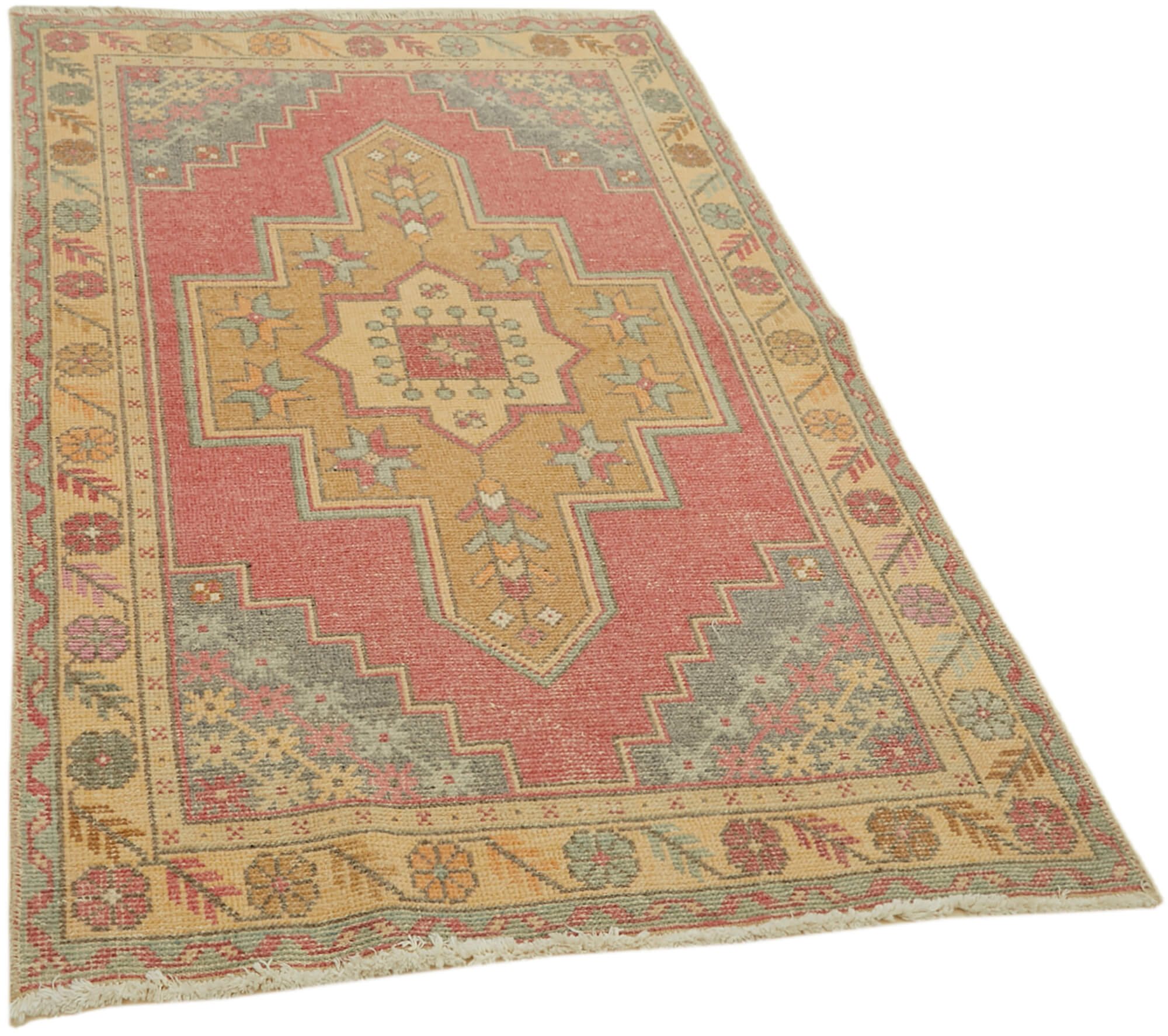 Beige Turkish Vintage — 1.07 x 1.69