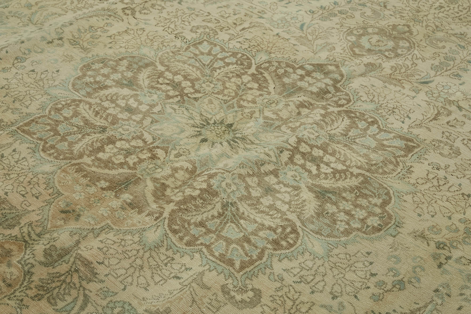 Persian Handmade — 2.88 x 3.27