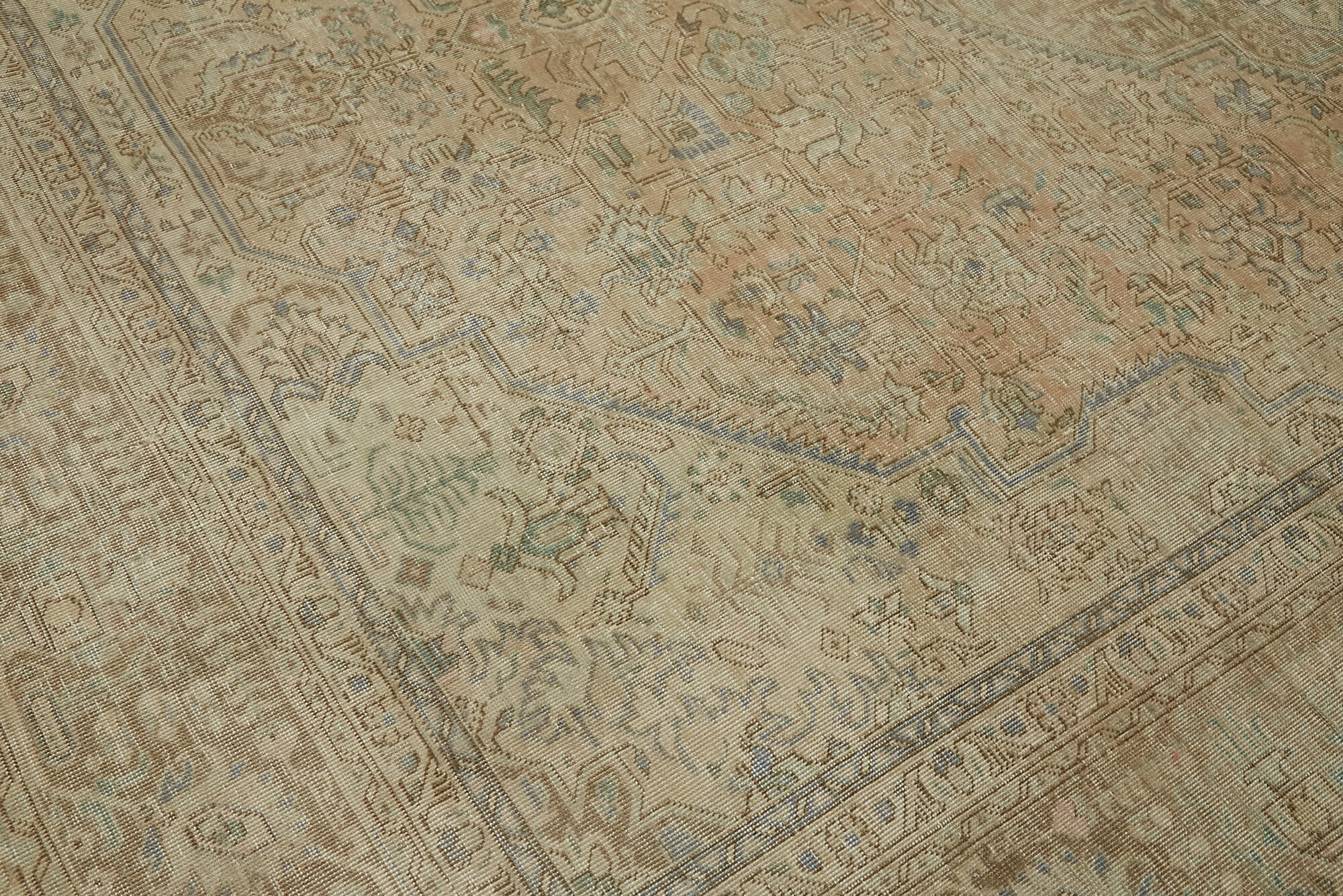 Persian Handmade — 2.90 x 3.82