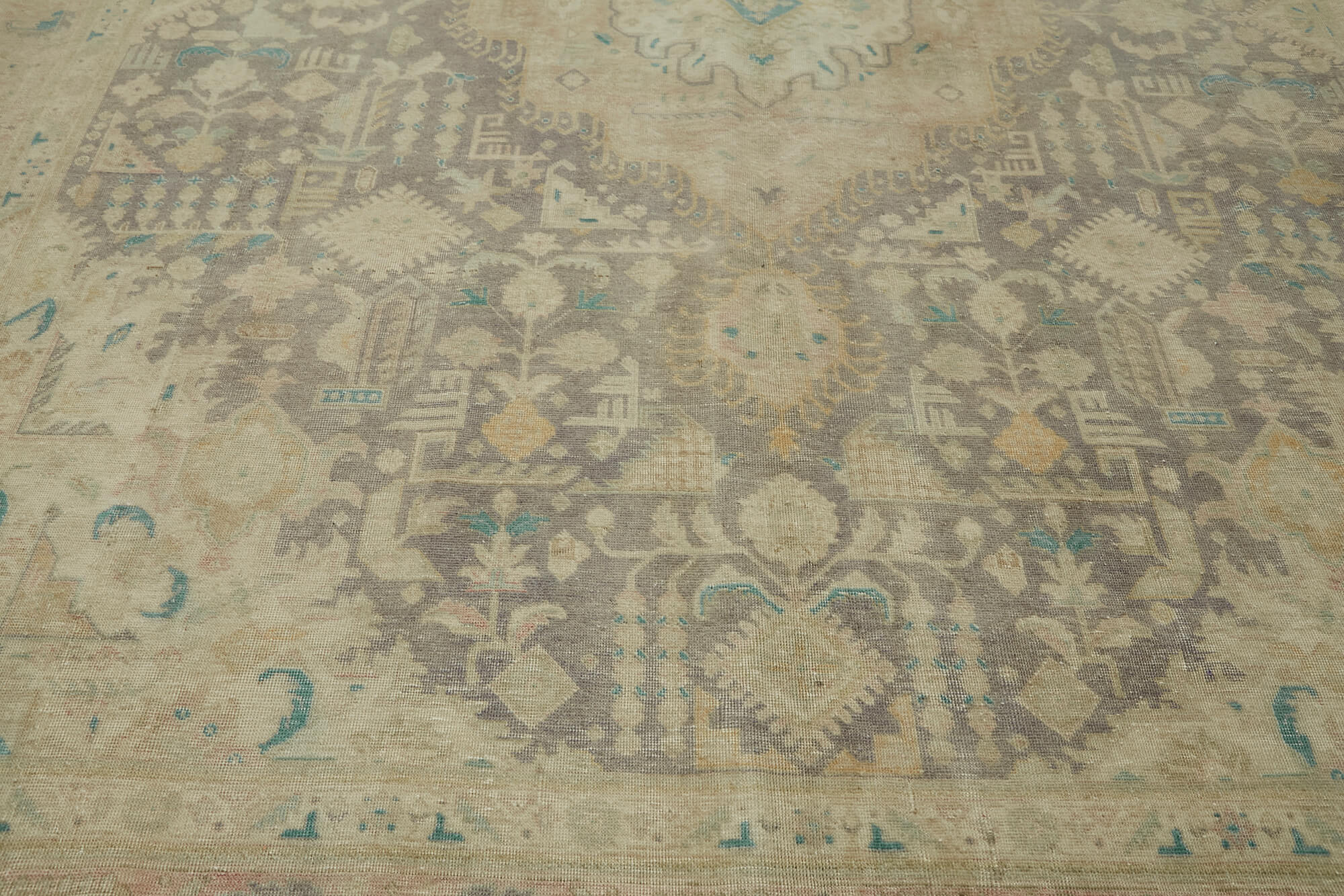Persian Handmade — 2.90 x 3.89
