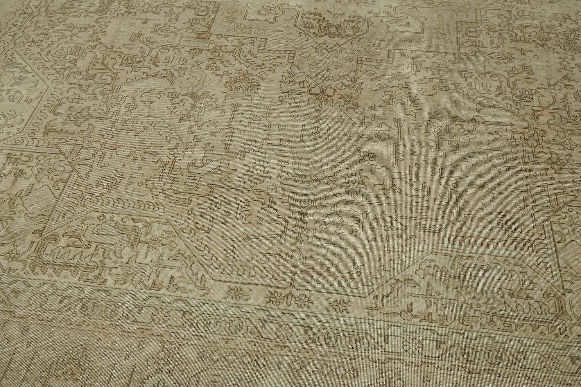 Persian Handmade — 2.93 x 3.97