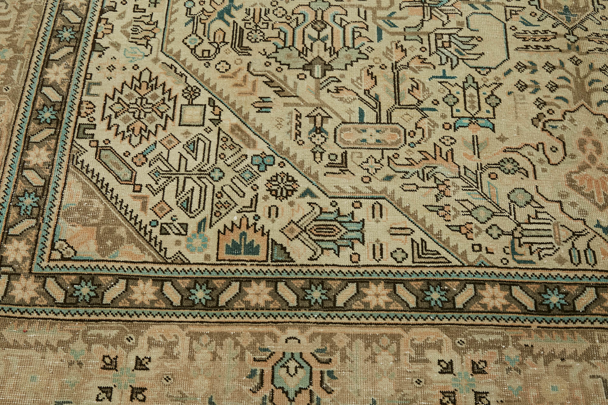 Persian Handmade — 2.92 x 3.90