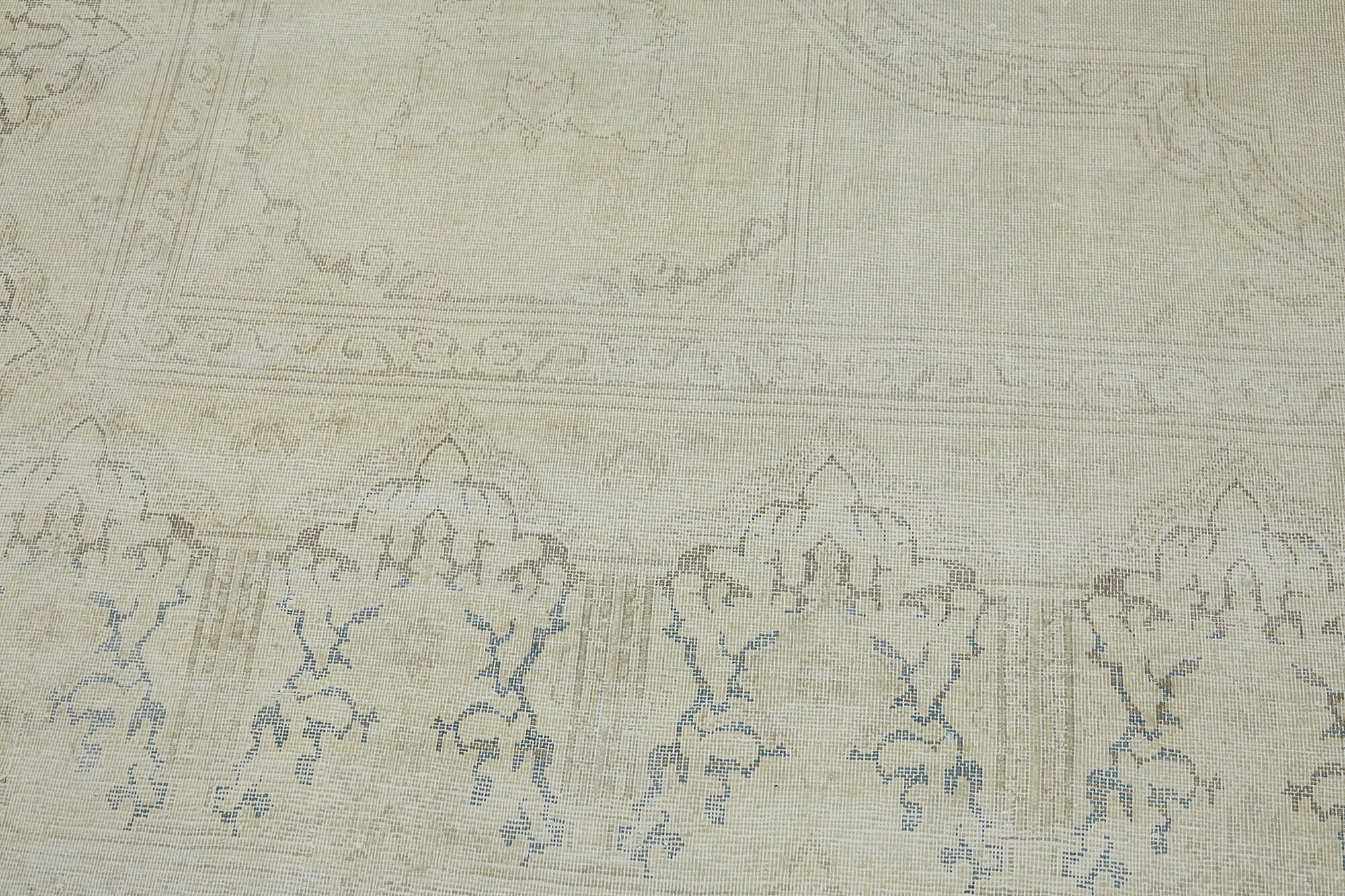 Persian Handmade — 2.91 x 3.81