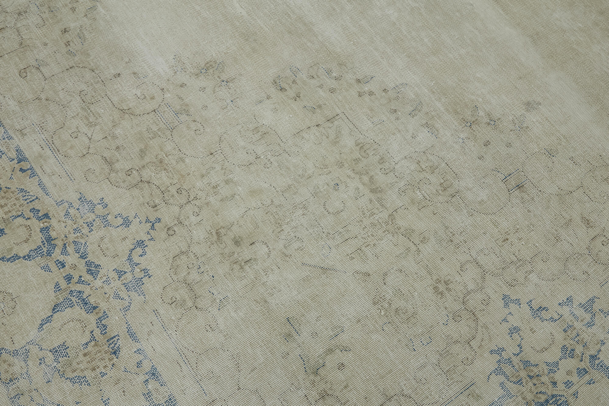 Persian Handmade — 2.89 x 3.87