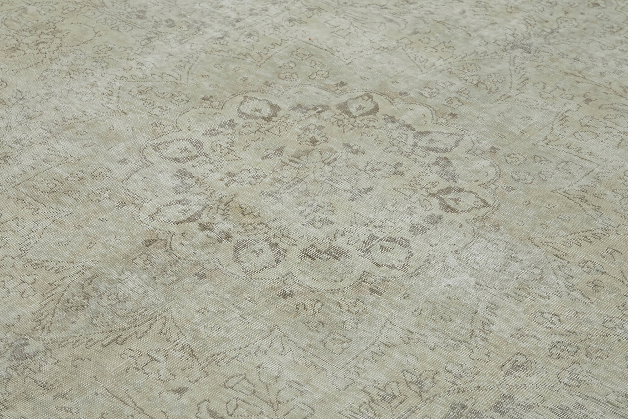 Persian Handmade — 2.85 x 3.72