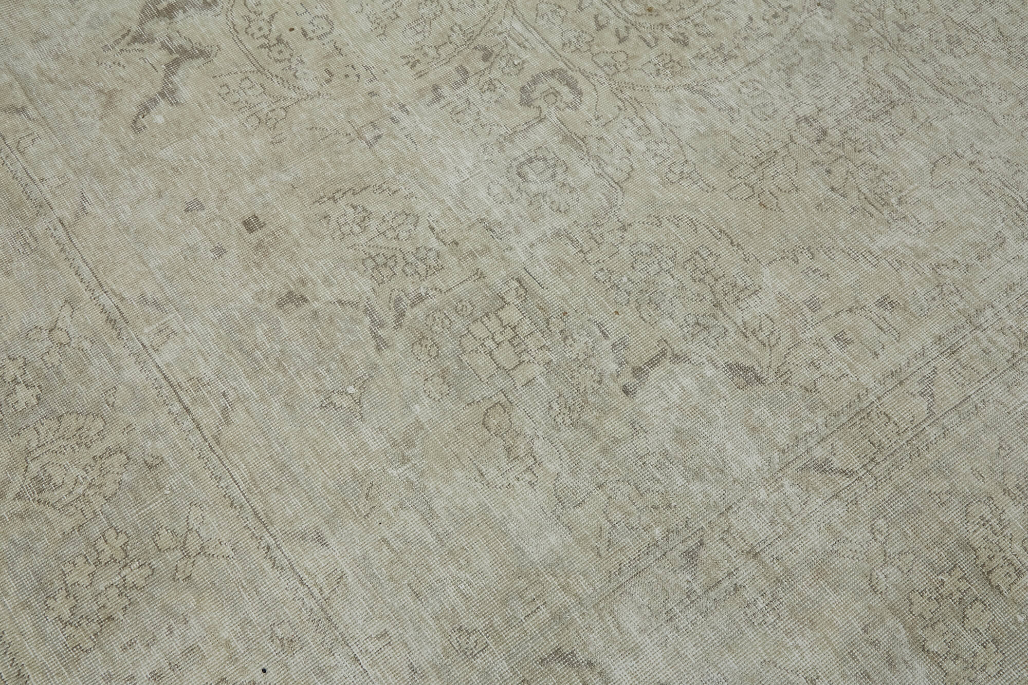 Persian Handmade — 2.85 x 3.72