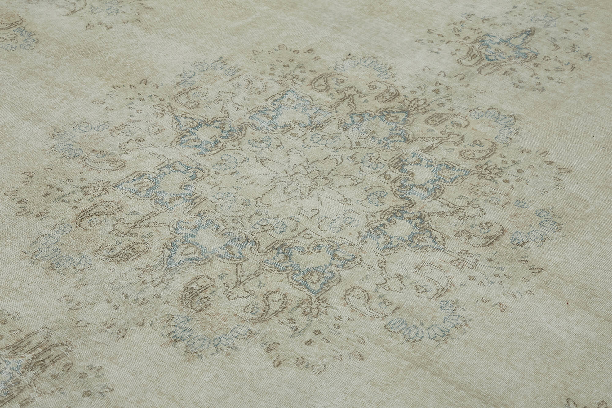 Persian Handmade — 2.82 x 3.85