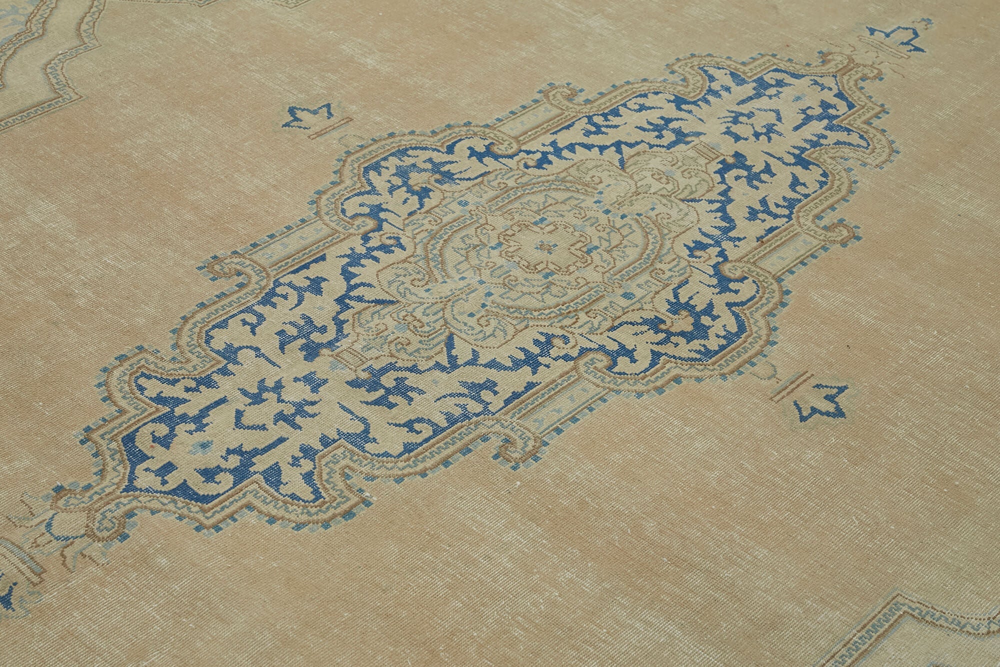 Persian Handmade — 2.65 x 3.66