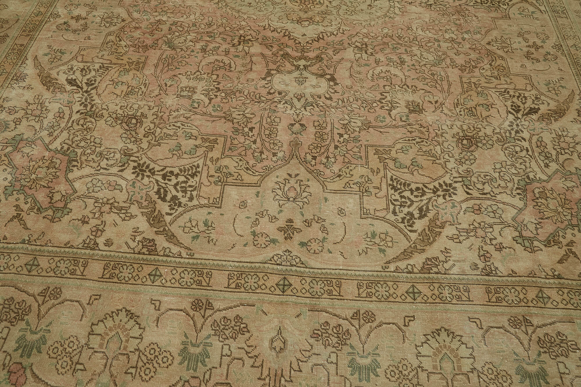 Persian Handmade — 2.89 x 3.89