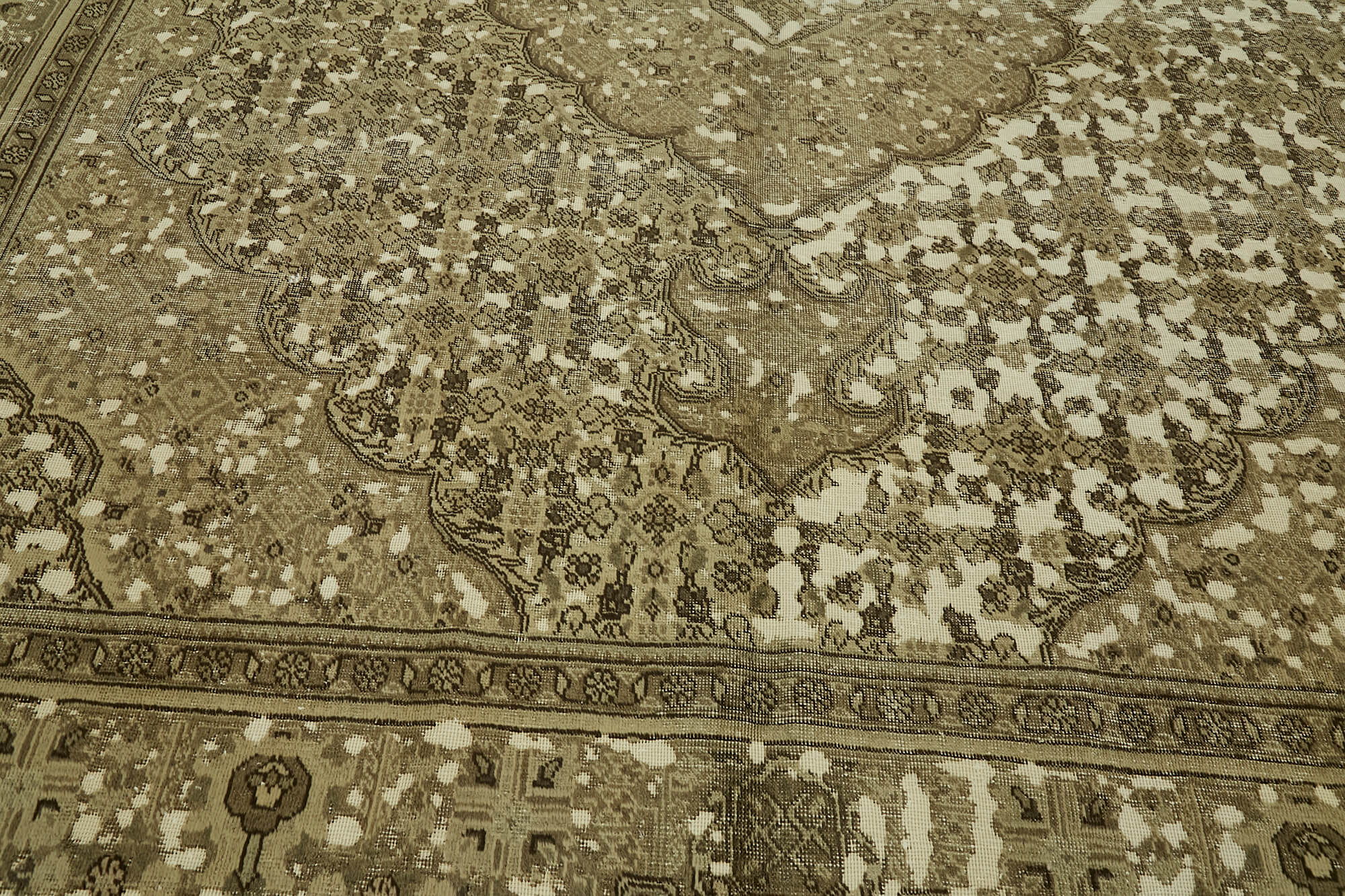 Persian Handmade — 2.90 x 3.80