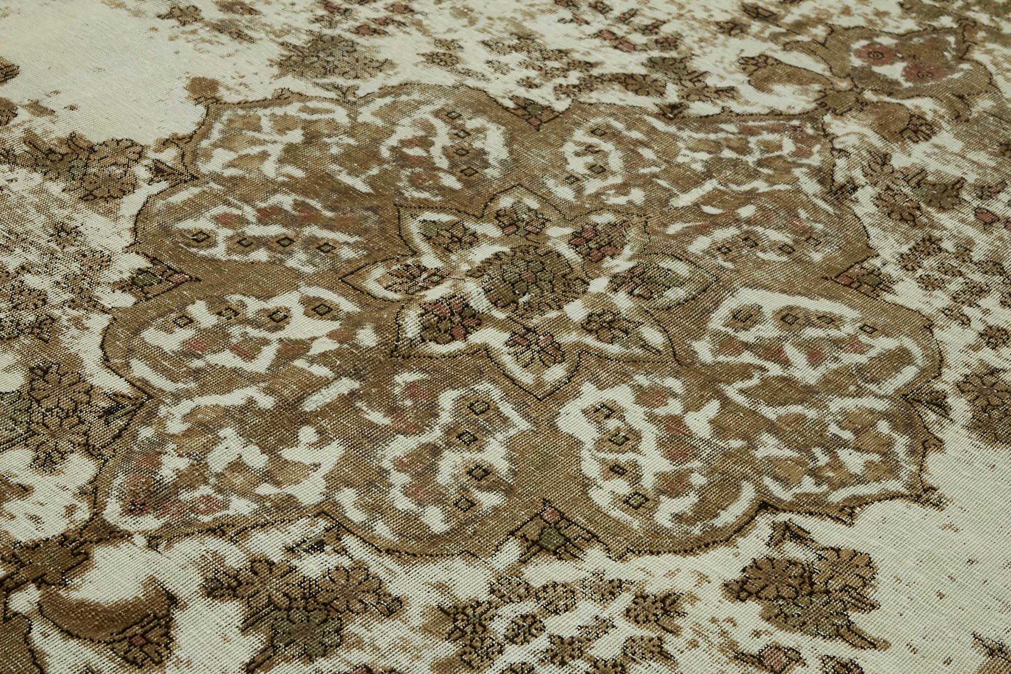 Beige Persian Handmade — 2.84 x 3.83