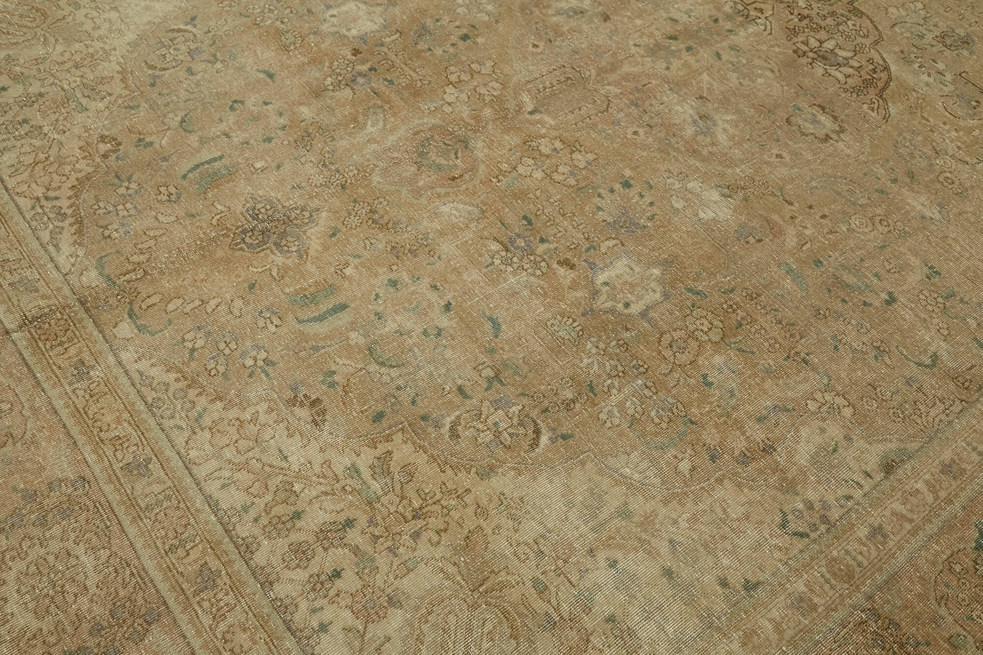 Beige Persian Handmade — 2.52 x 3.45