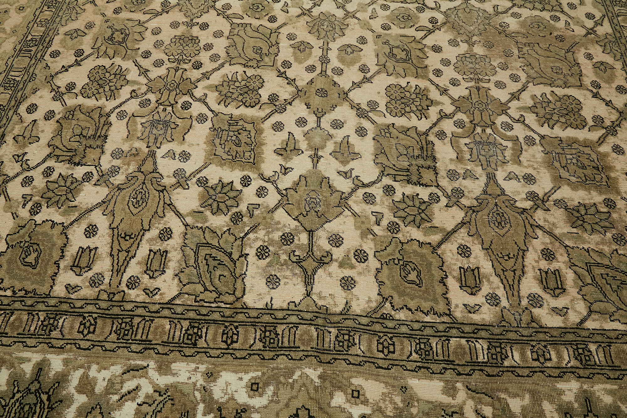Persian Handmade — 2.70 x 3.20