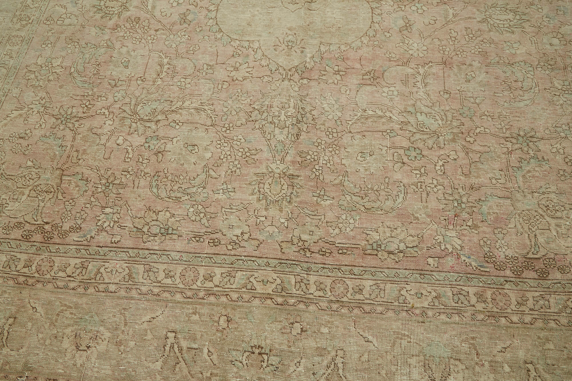 Beige Persian Handmade — 2.93 x 3.46
