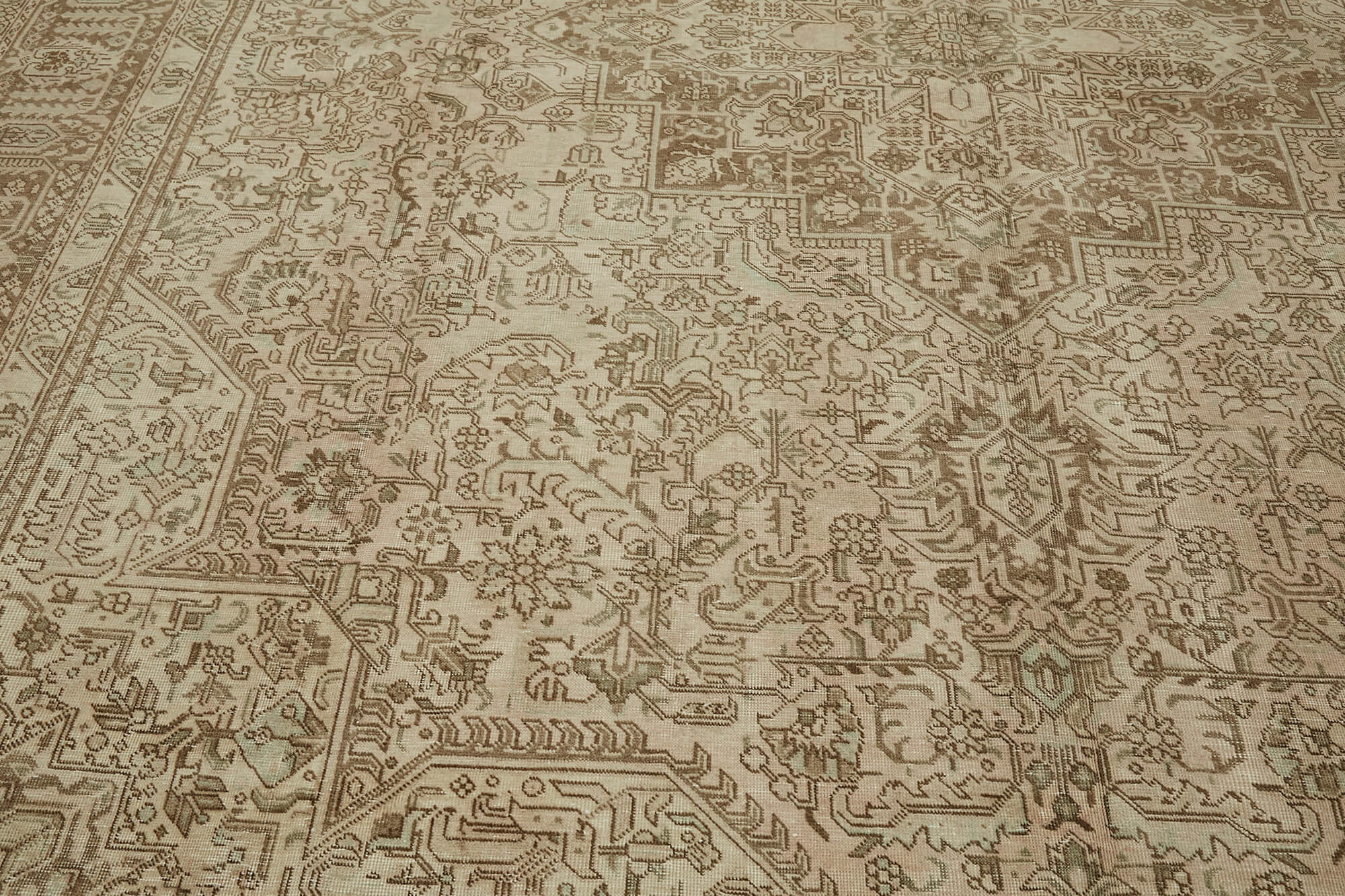 Persian Handmade — 2.93 x 3.86