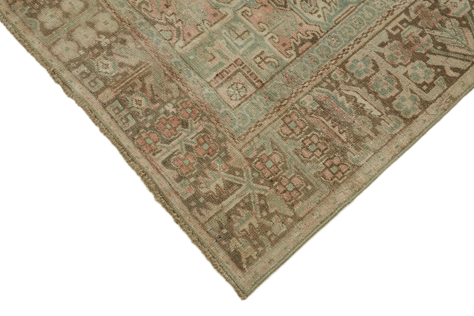 Bisque Persian — 2.57 x 3.38