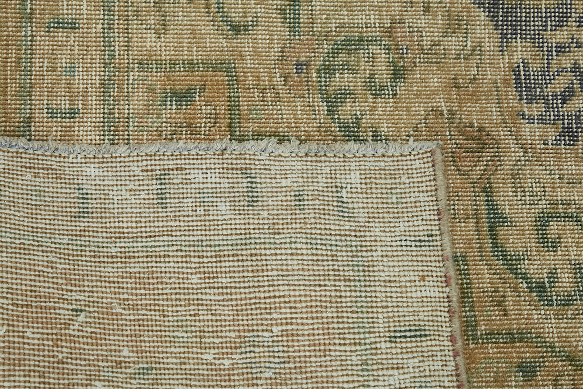 Beige Persian Handmade — 2.88 x 3.78