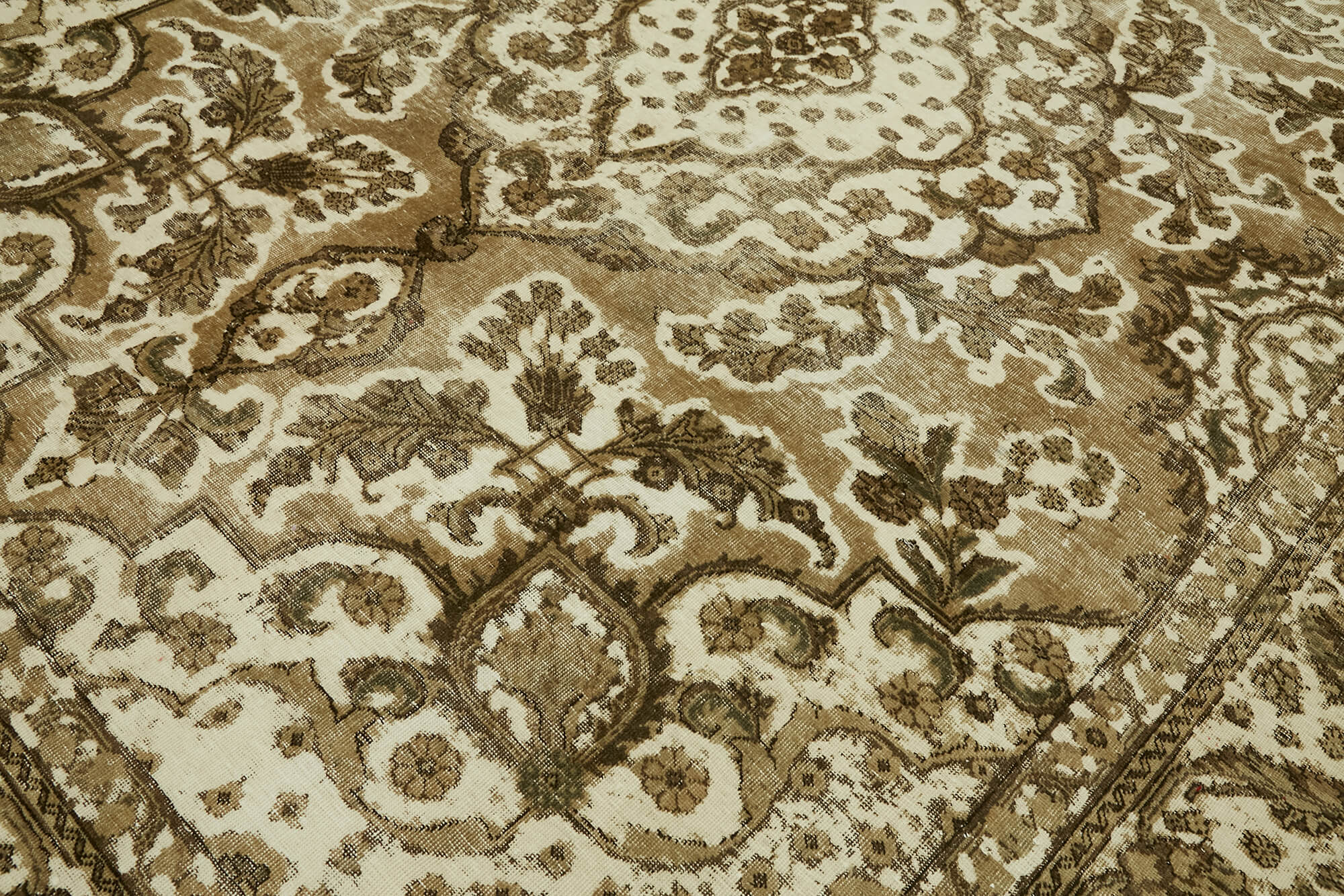 Persian Handmade — 2.85 x 3.85