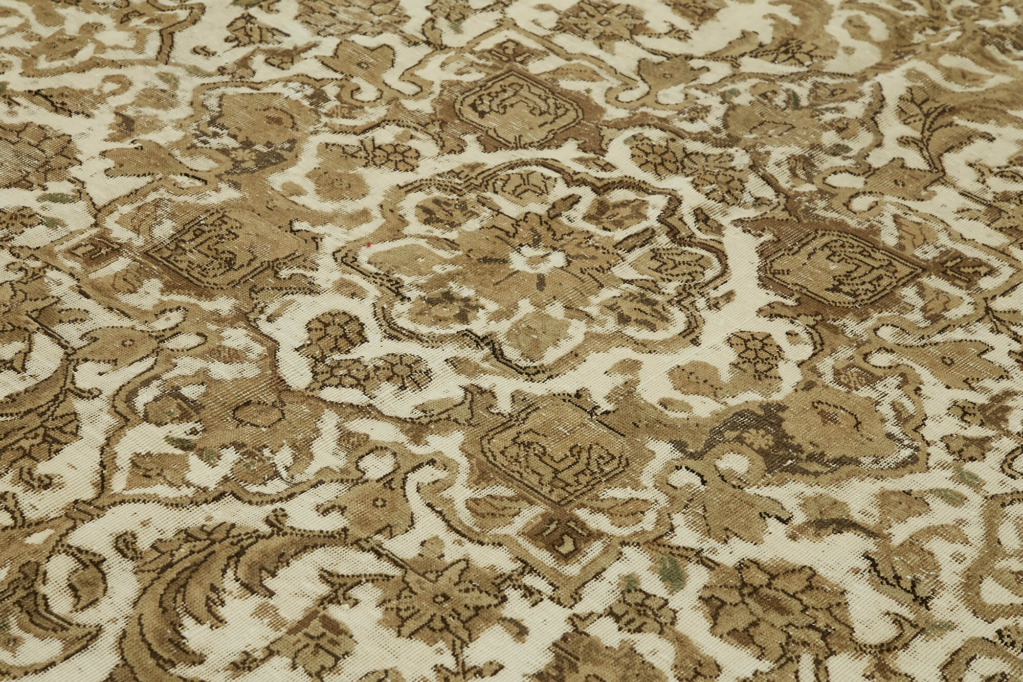 Sand Persian — 2.84 x 3.80