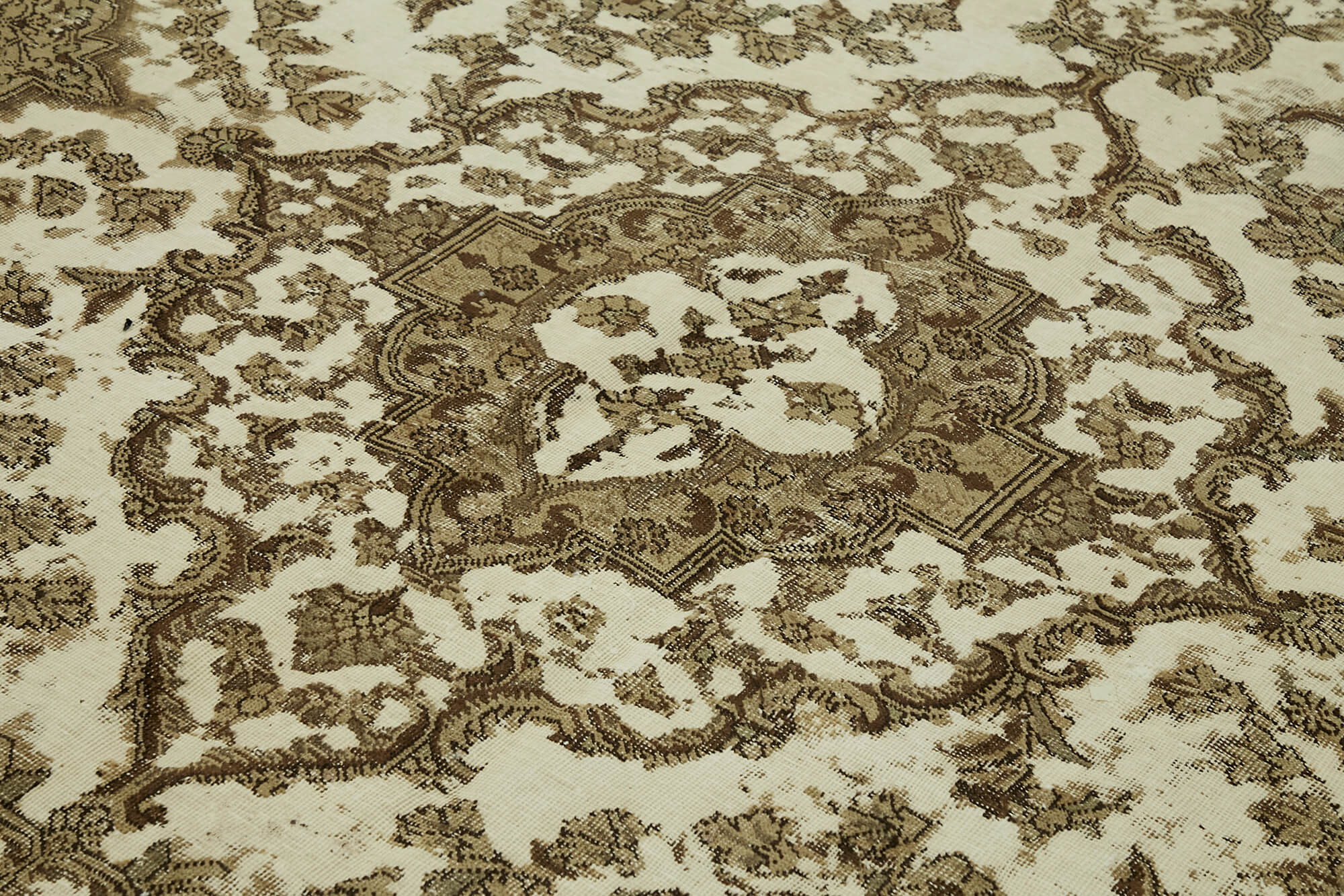 Persian Handmade — 2.60 x 3.75